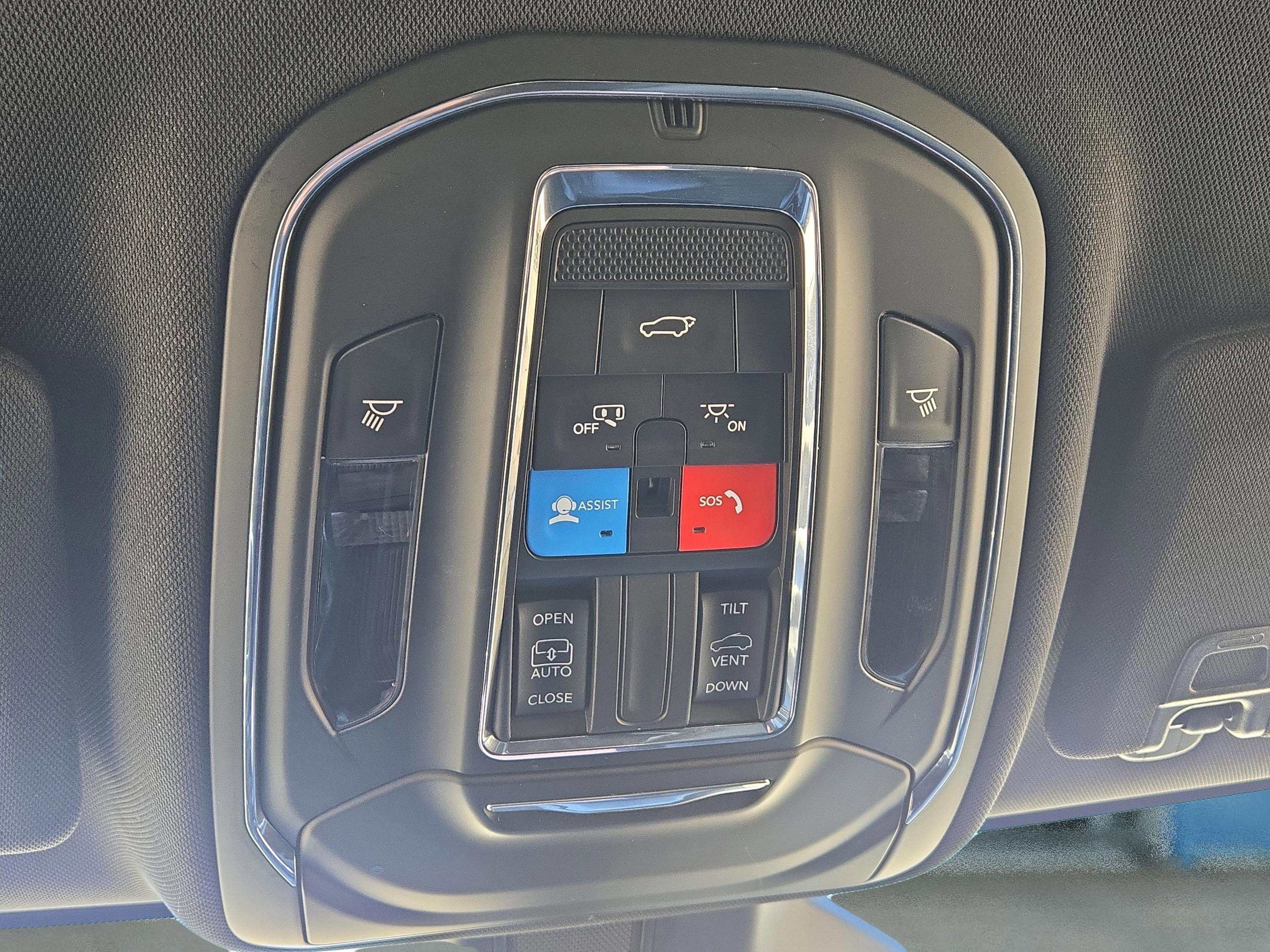 2023 Jeep Grand Cherokee L Altitude