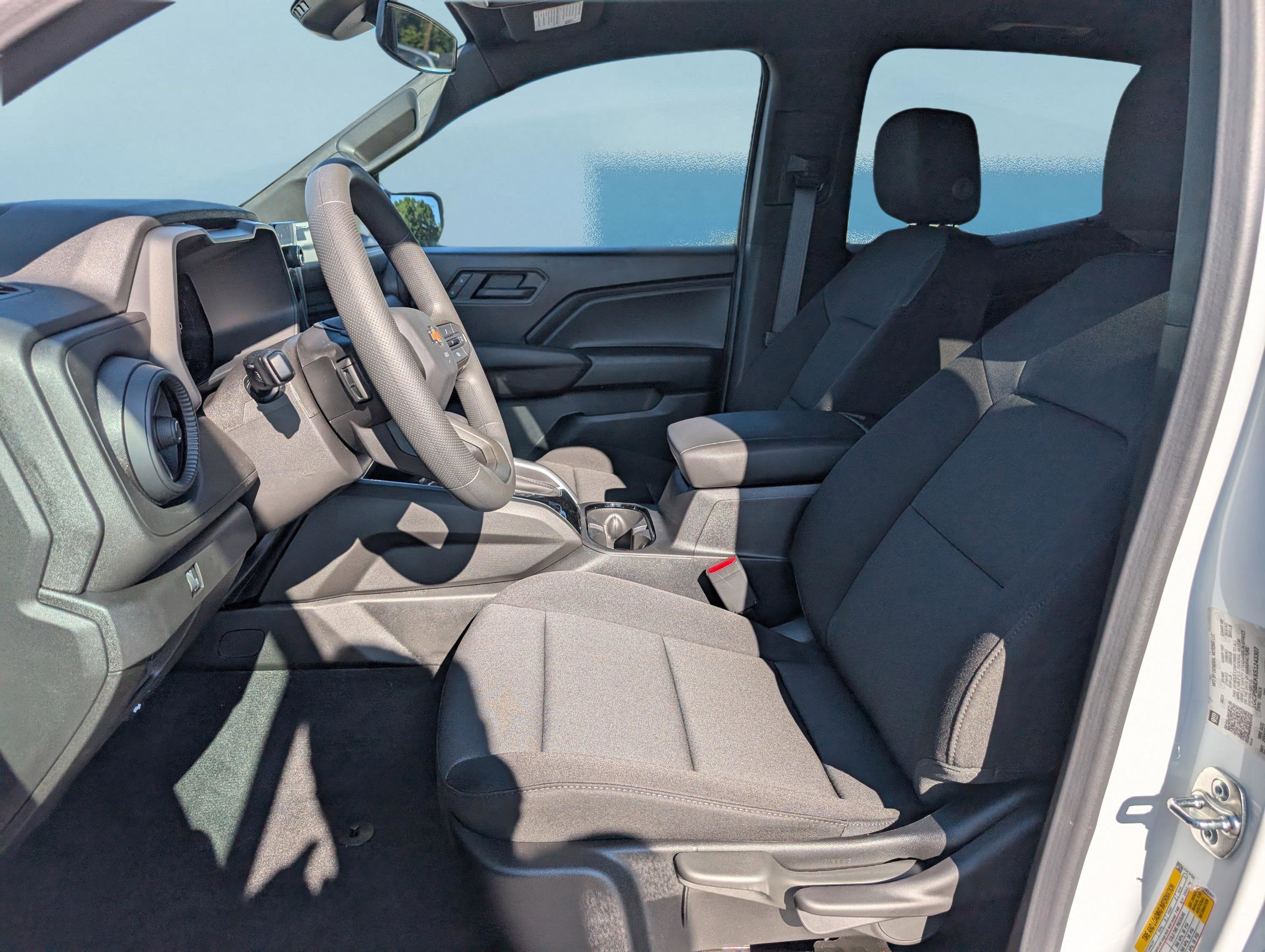 2025 Chevrolet Colorado WT/LT