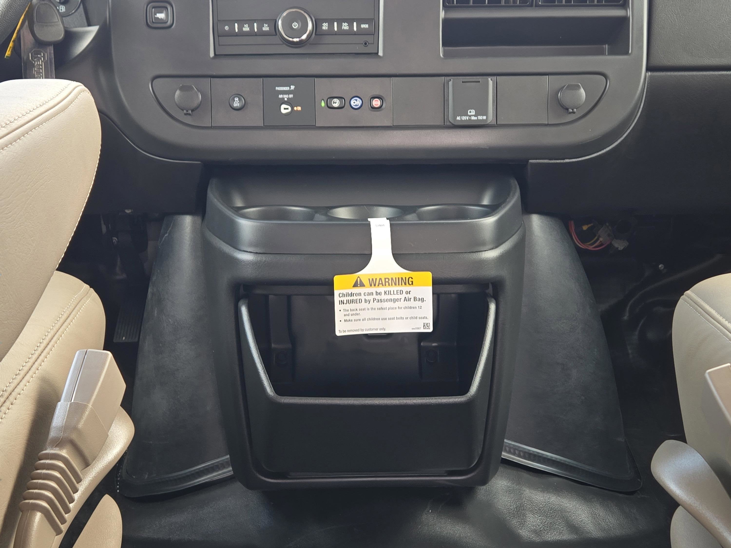 2025 Chevrolet Express Cargo WT