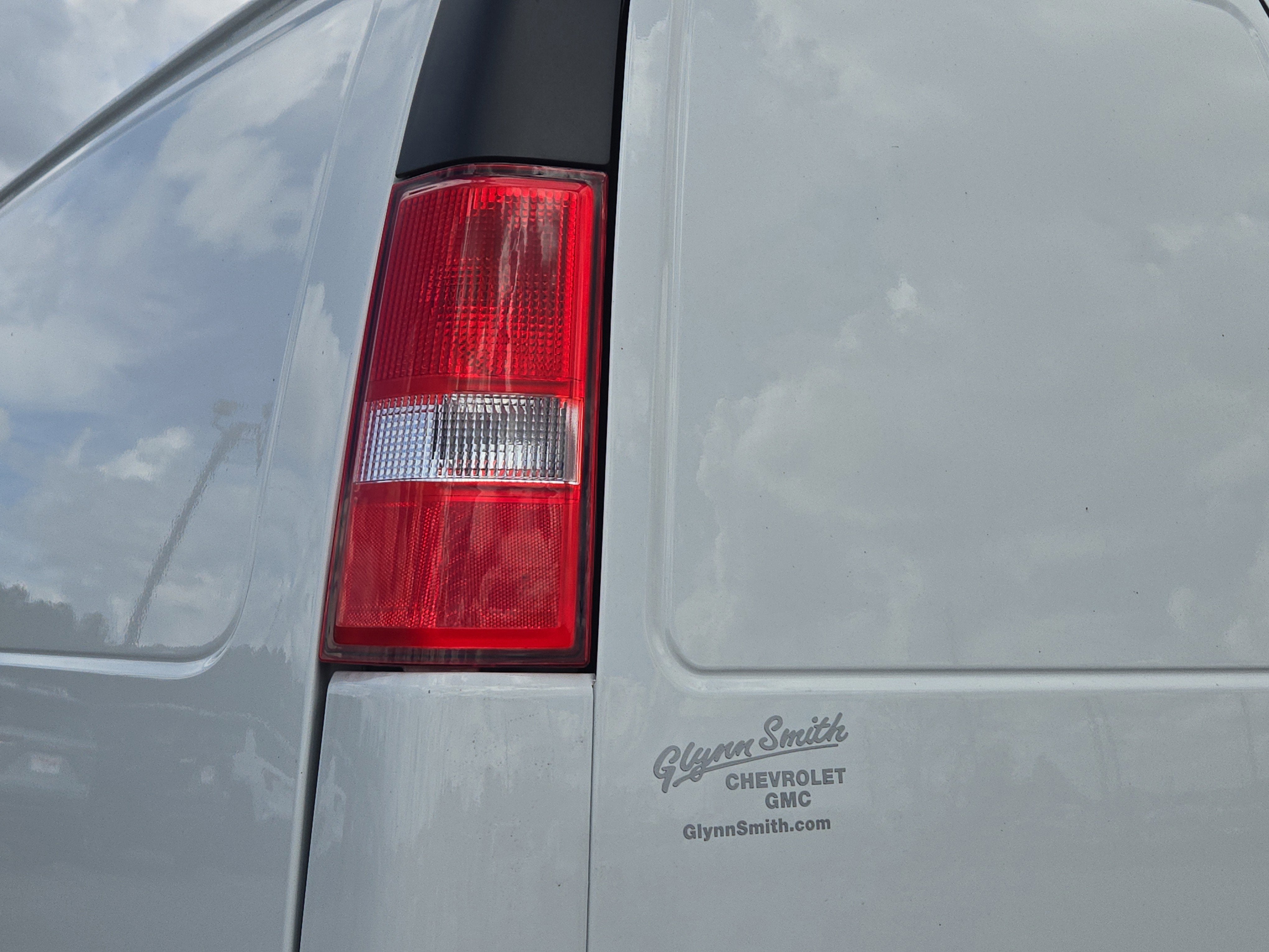 2025 Chevrolet Express Cargo WT