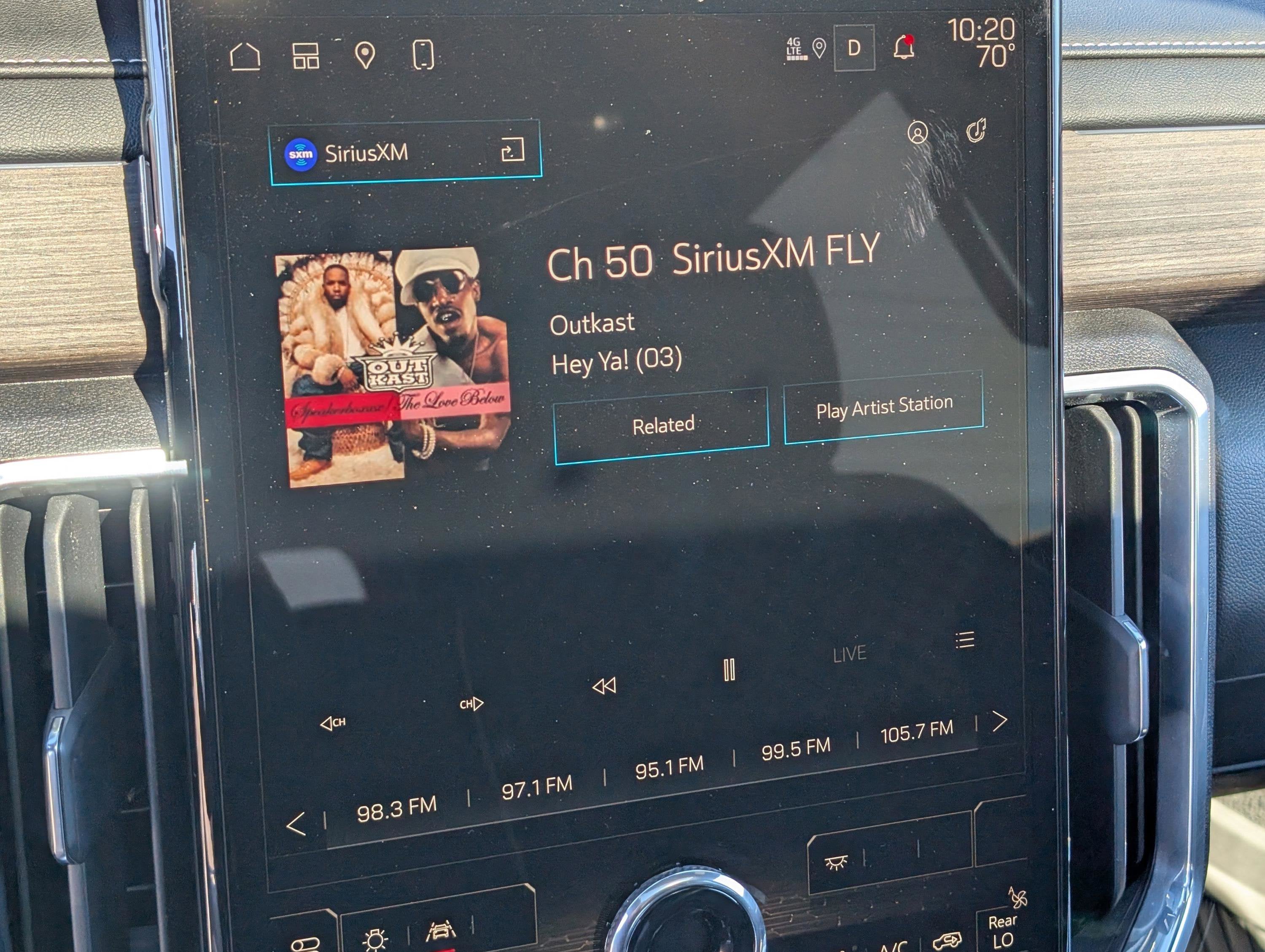 2024 GMC Acadia Denali