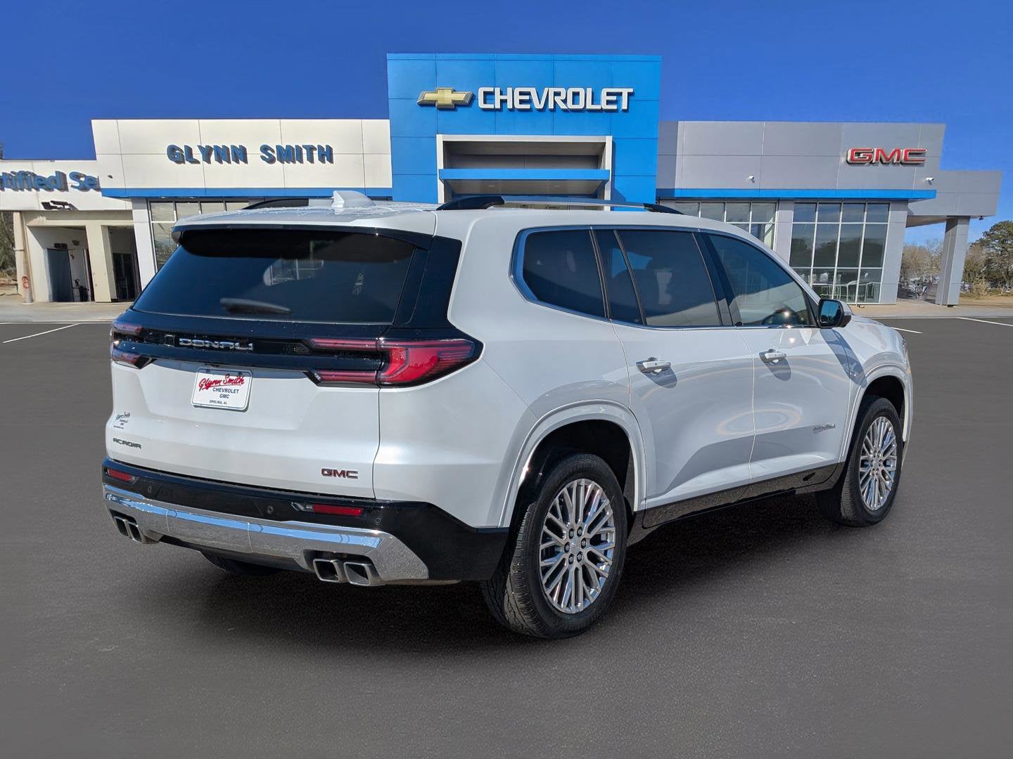 2024 GMC Acadia Denali