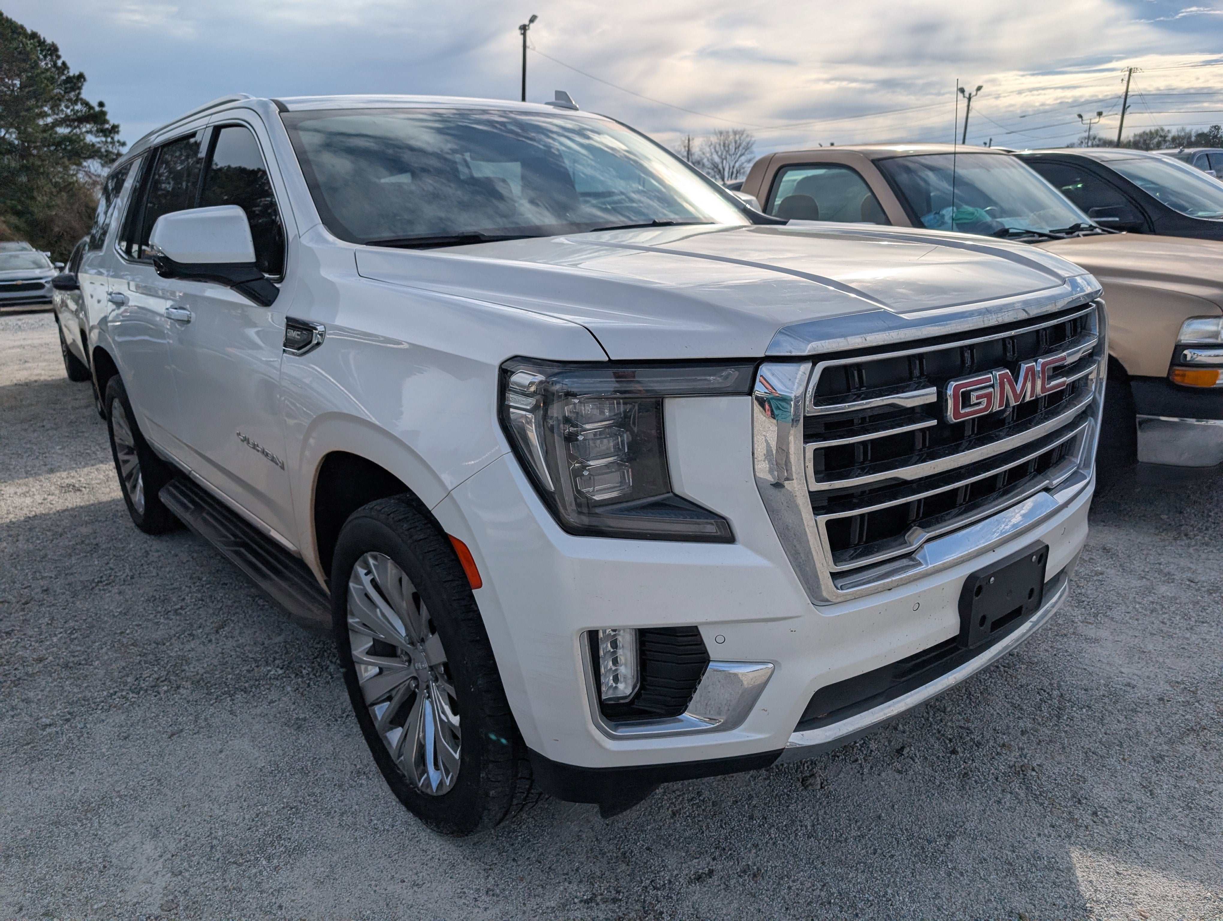2021 GMC Yukon SLT