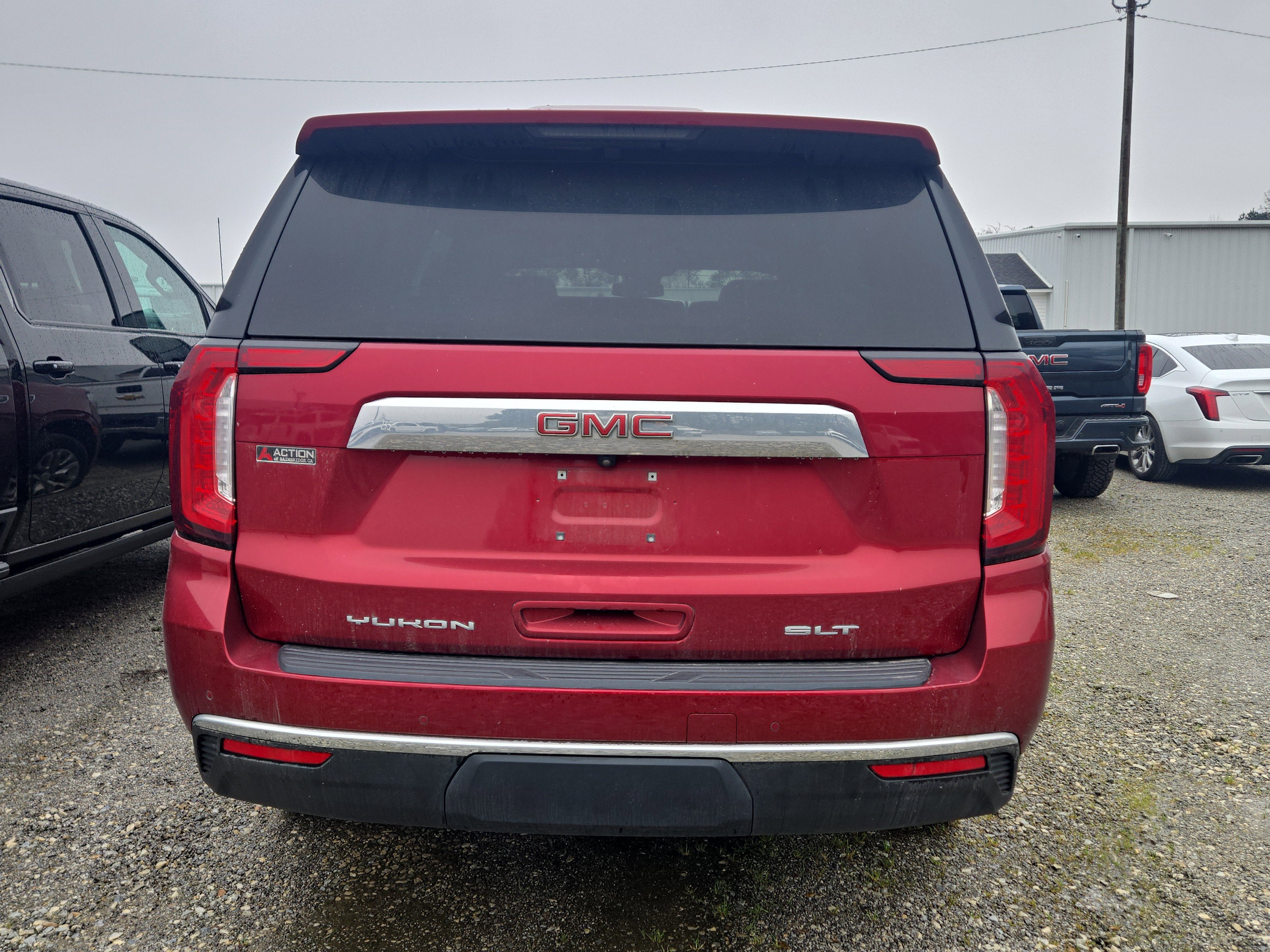 2023 GMC Yukon SLT