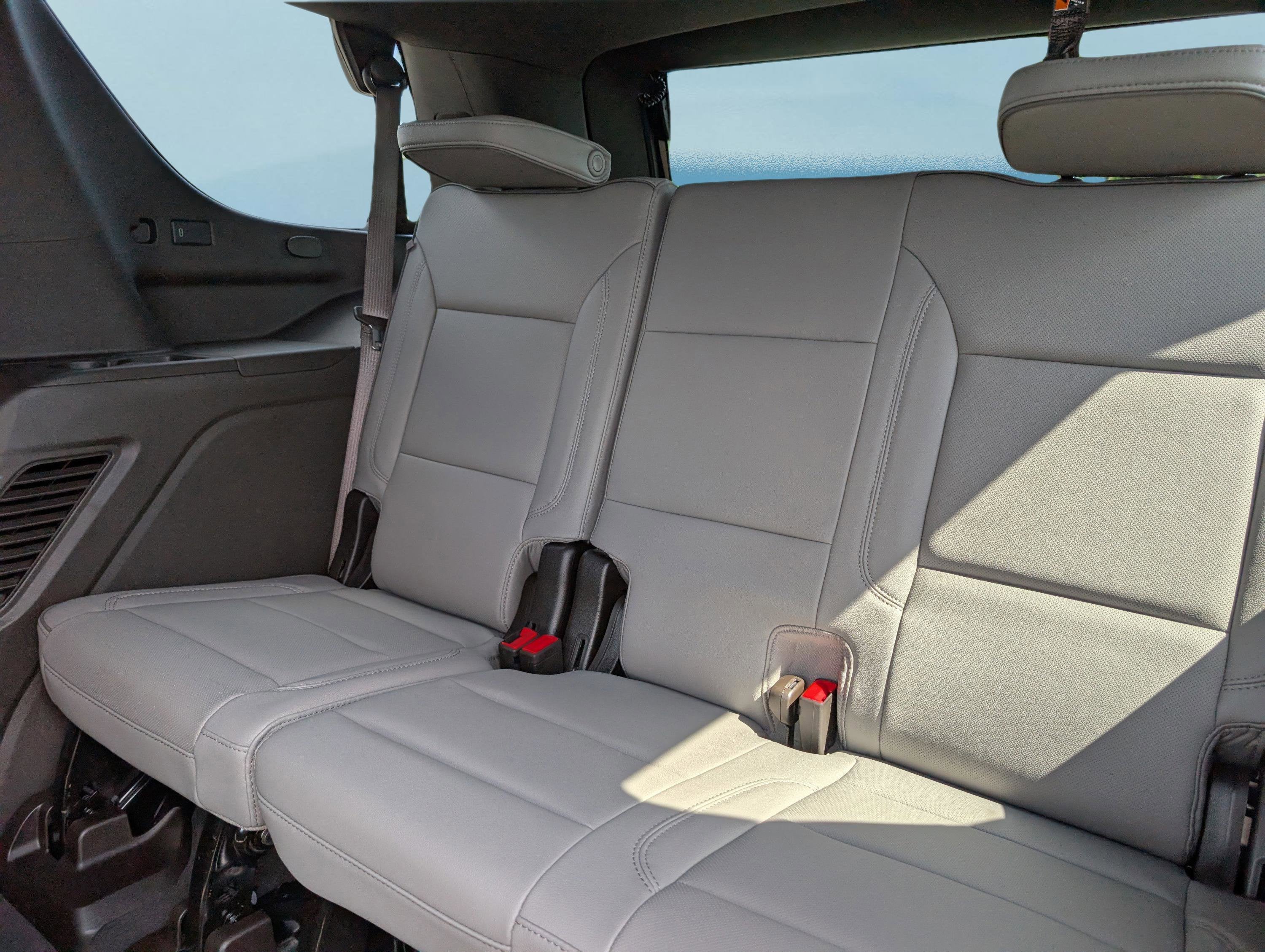 2025 GMC Yukon Elevation