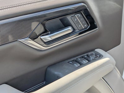 2025 GMC Yukon Elevation