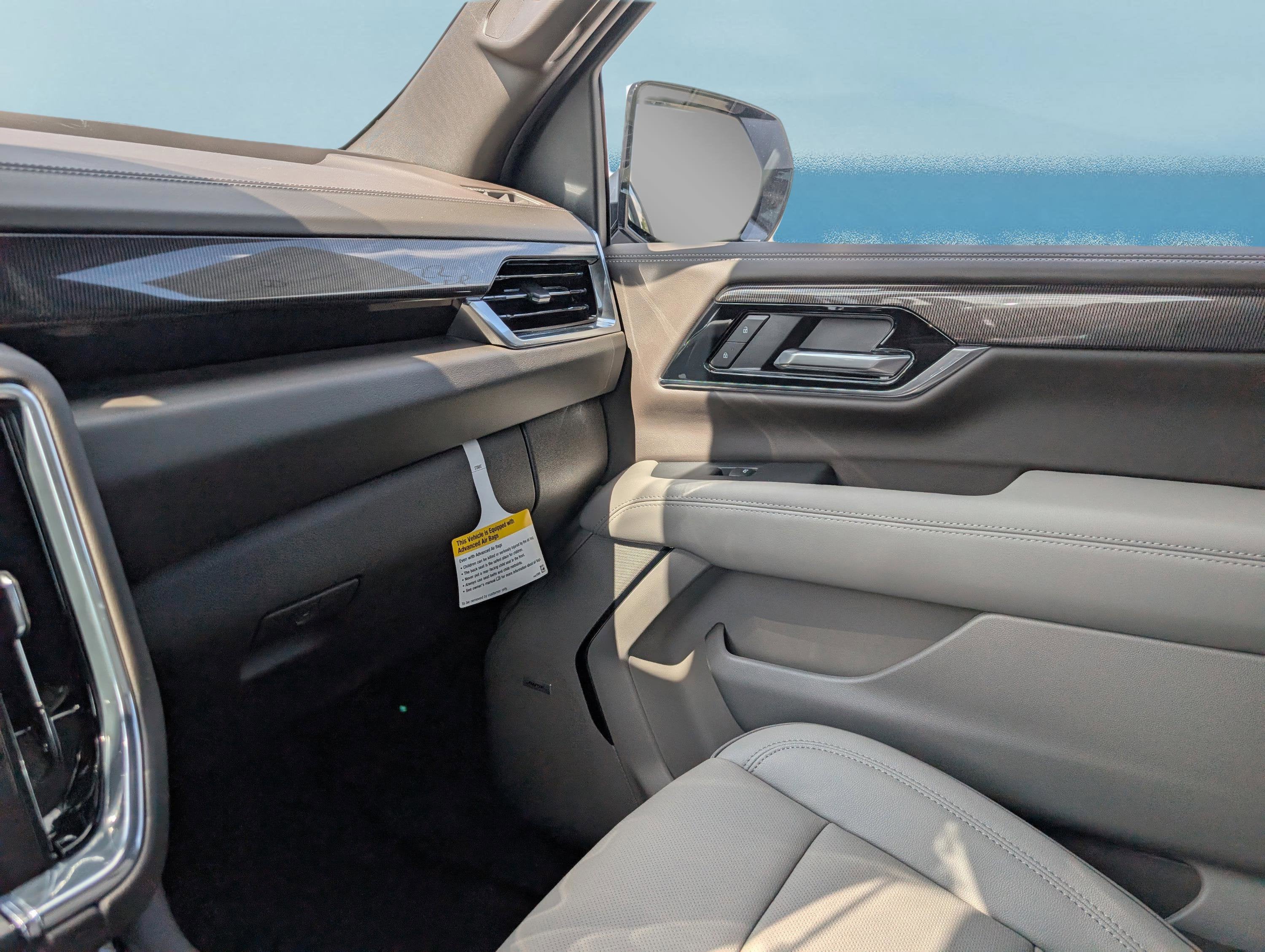 2025 GMC Yukon Elevation