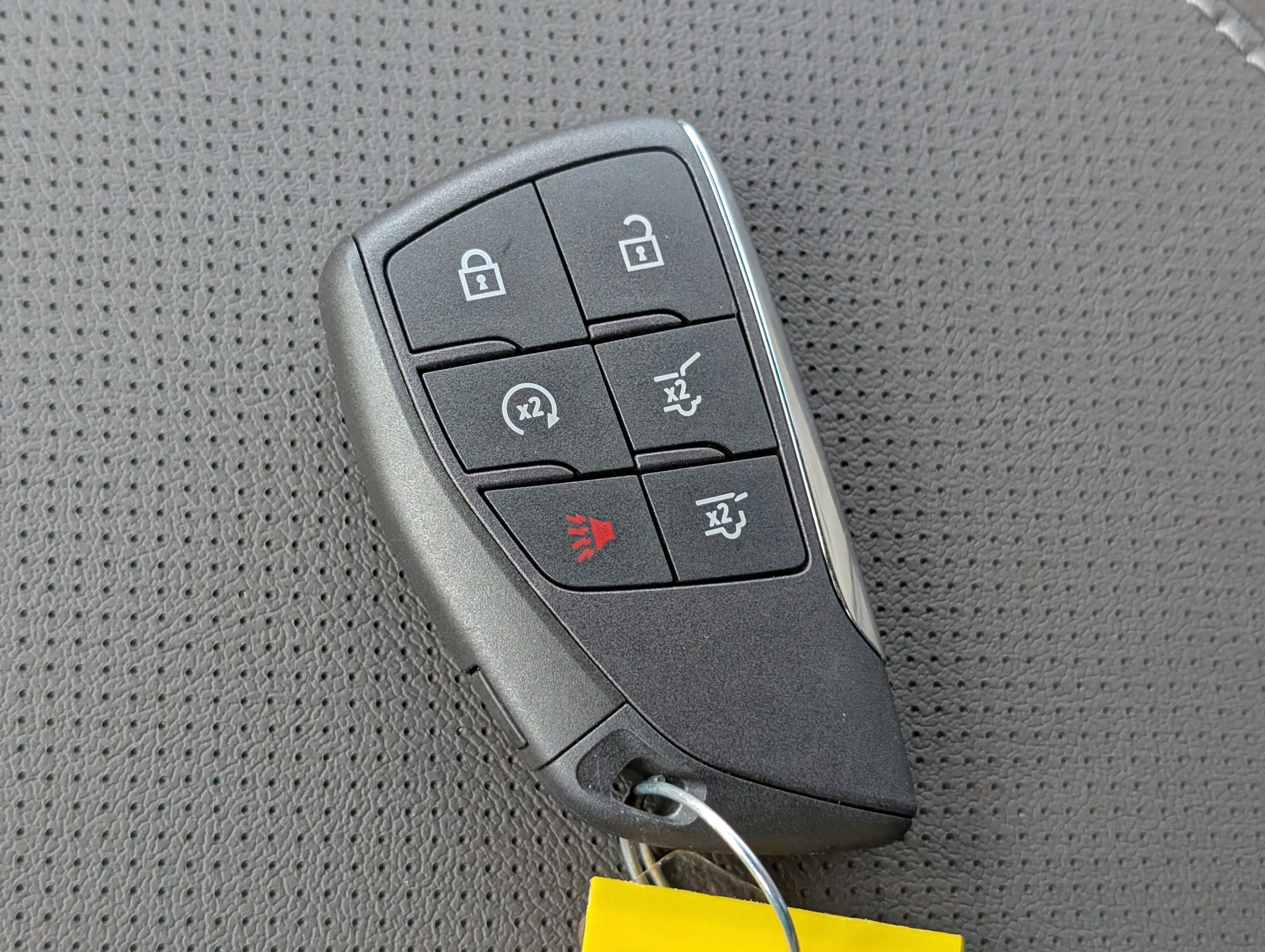 2025 GMC Yukon Elevation