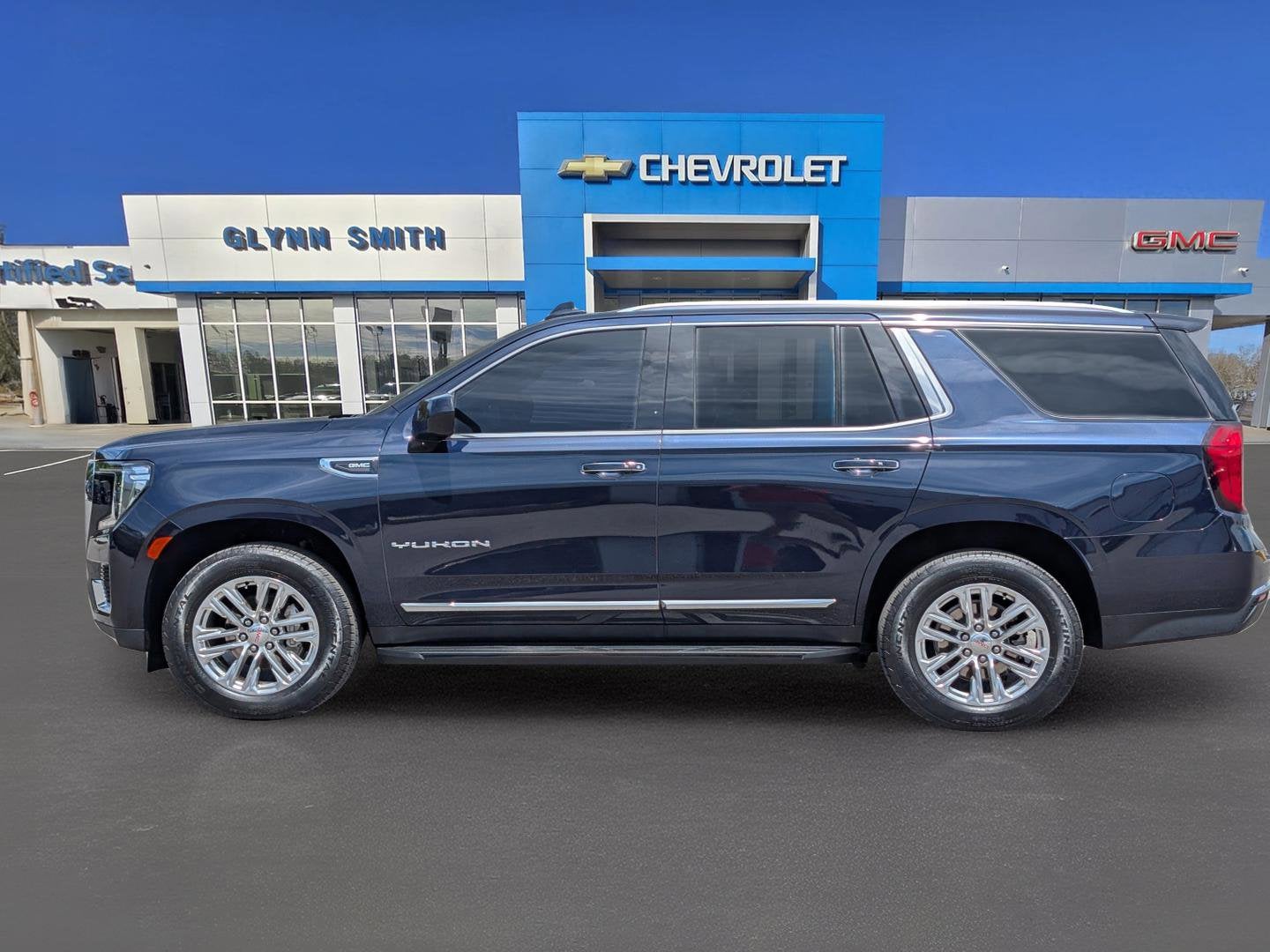 2024 GMC Yukon SLT