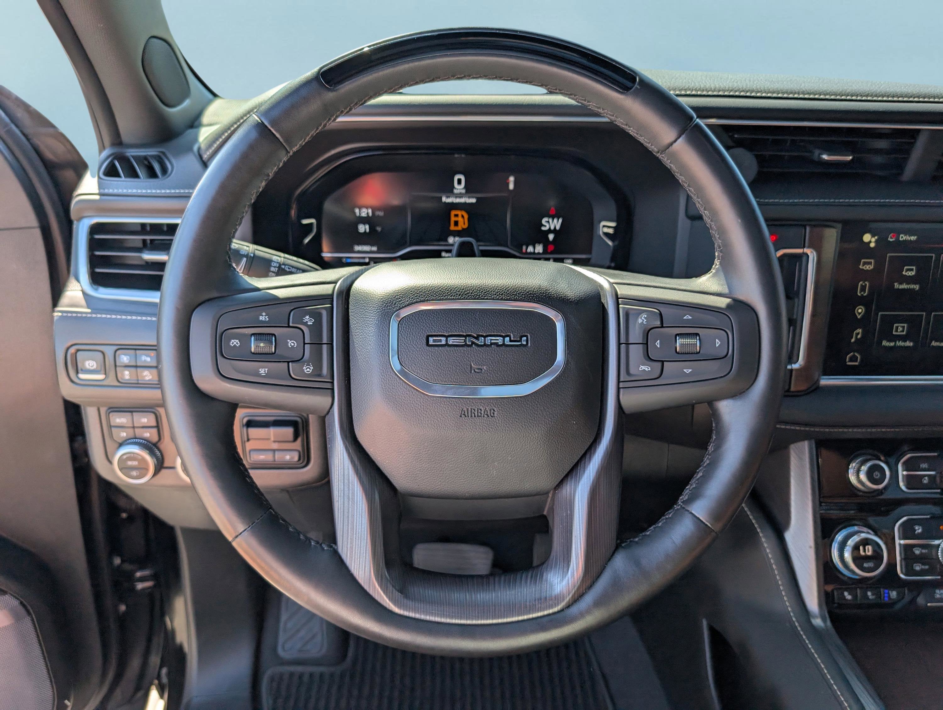 2023 GMC Yukon XL Denali Ultimate