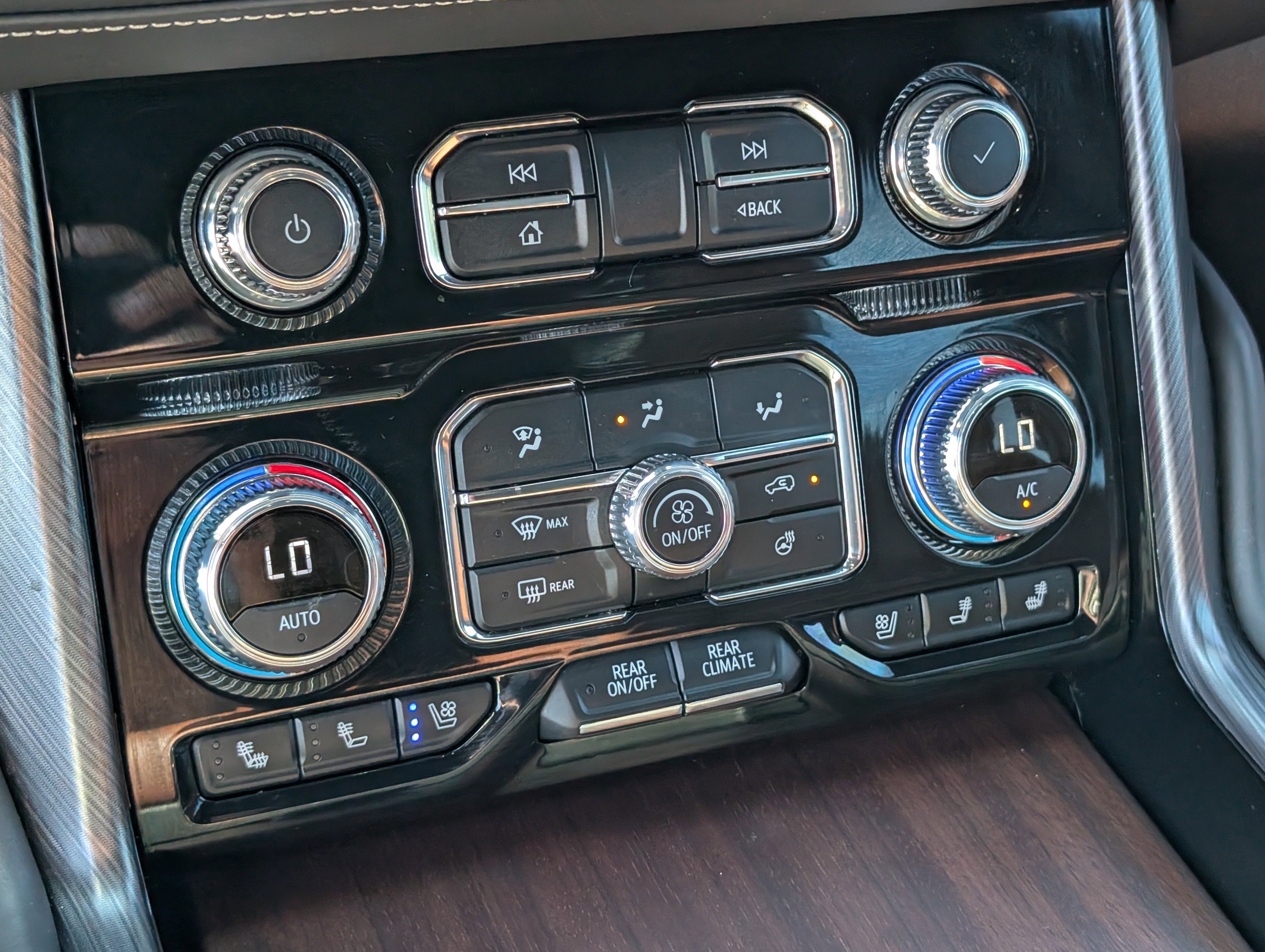 2023 GMC Yukon XL Denali Ultimate