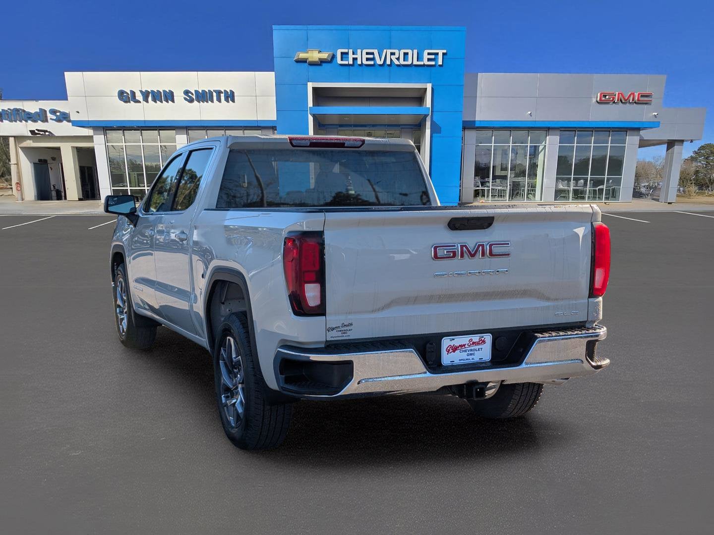 2026 GMC Sierra 1500 SLE