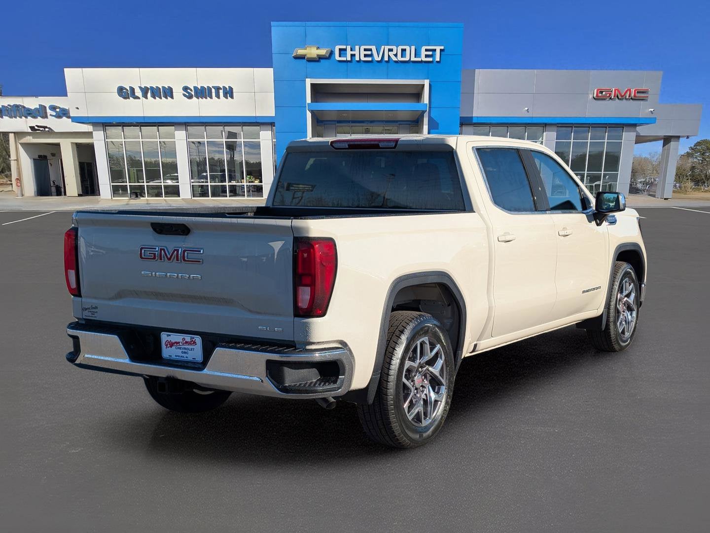 2026 GMC Sierra 1500 SLE
