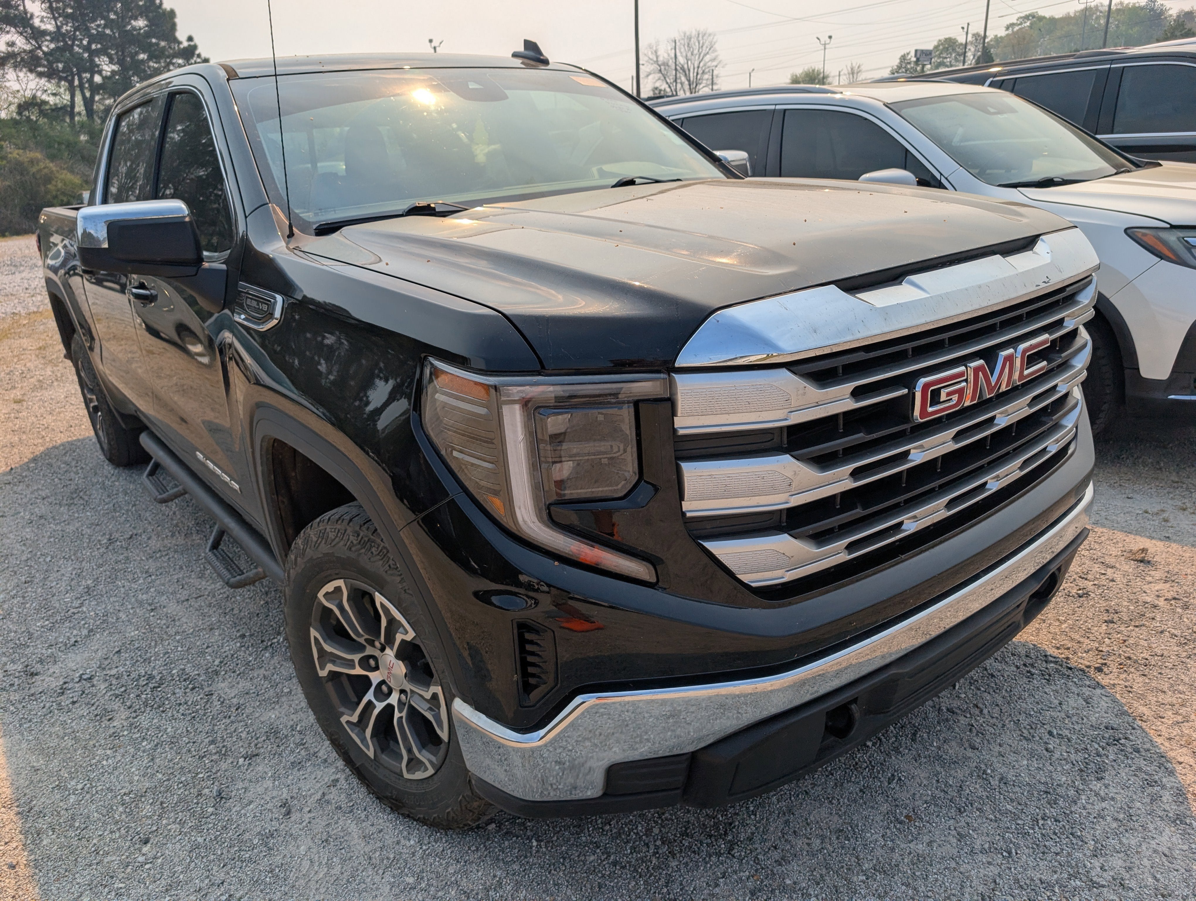 2024 GMC Sierra 1500 SLE