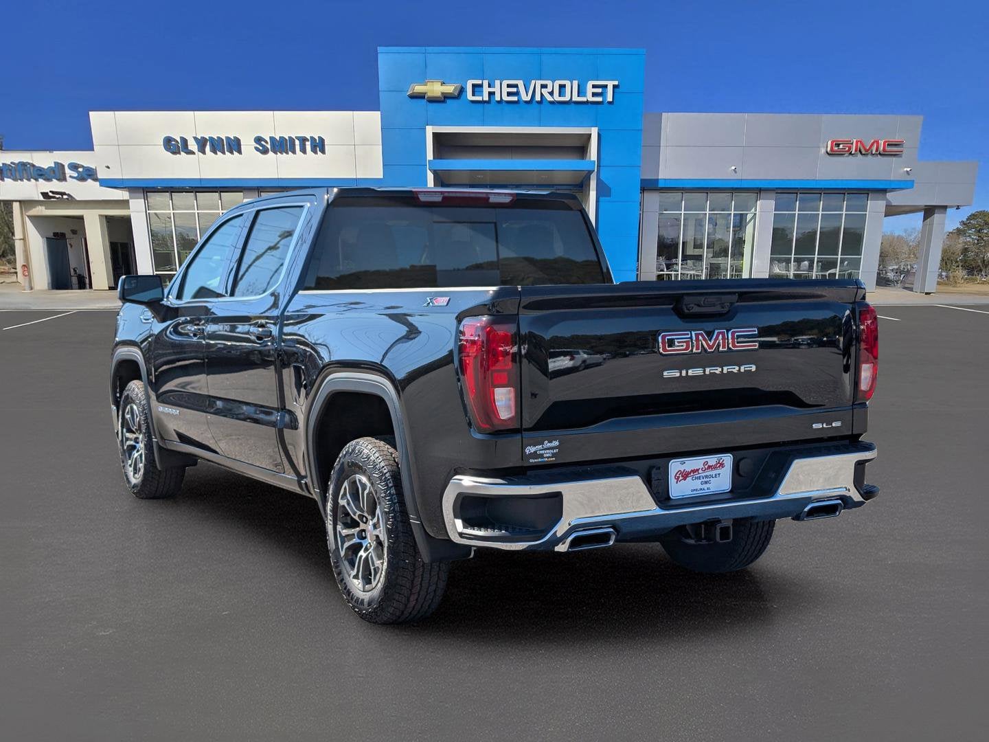 2026 GMC Sierra 1500 SLE