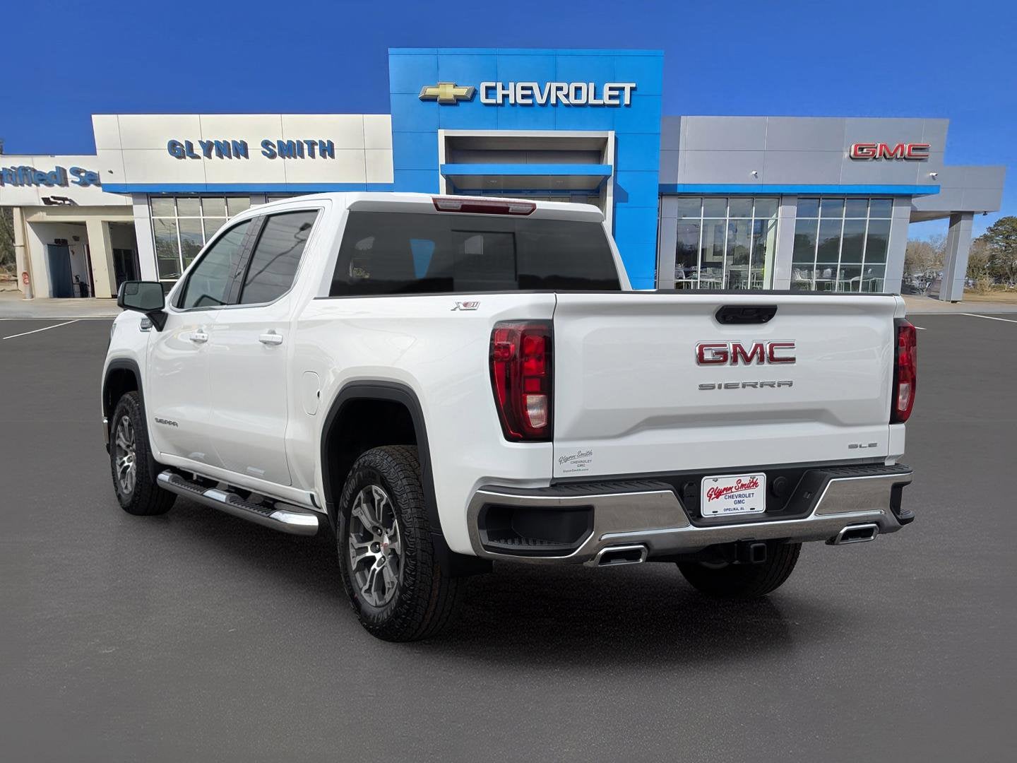2026 GMC Sierra 1500 SLE