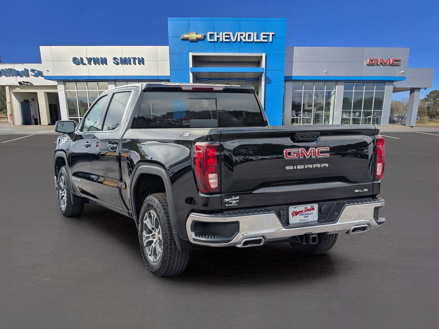 2026 GMC Sierra 1500 SLE