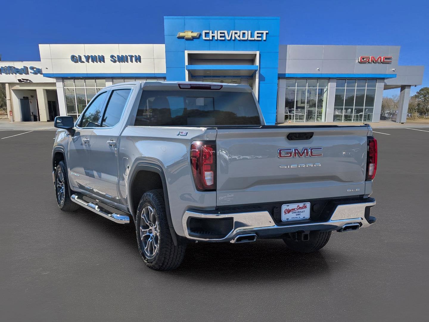 2026 GMC Sierra 1500 SLE