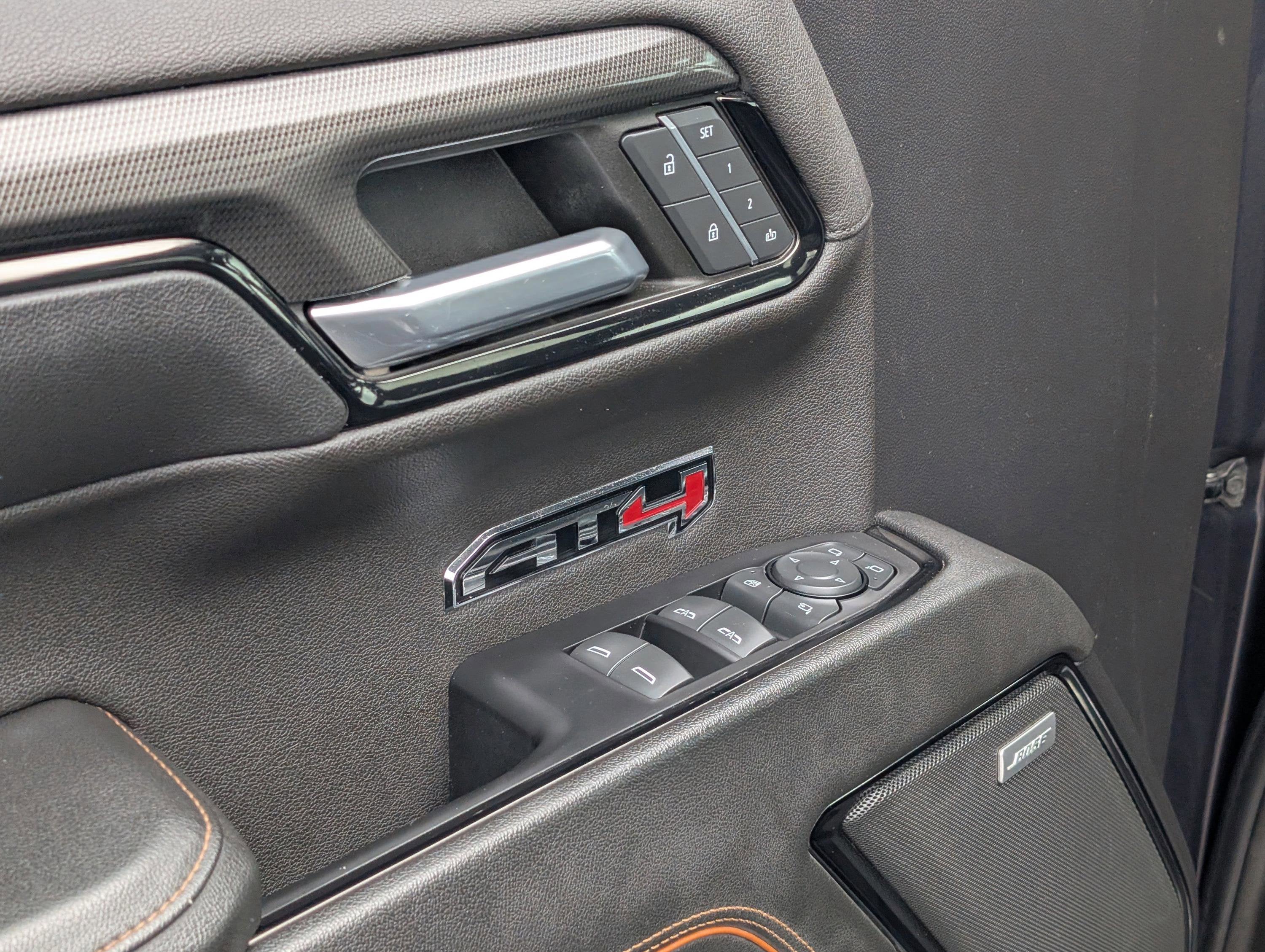 2022 GMC Sierra 1500 AT4