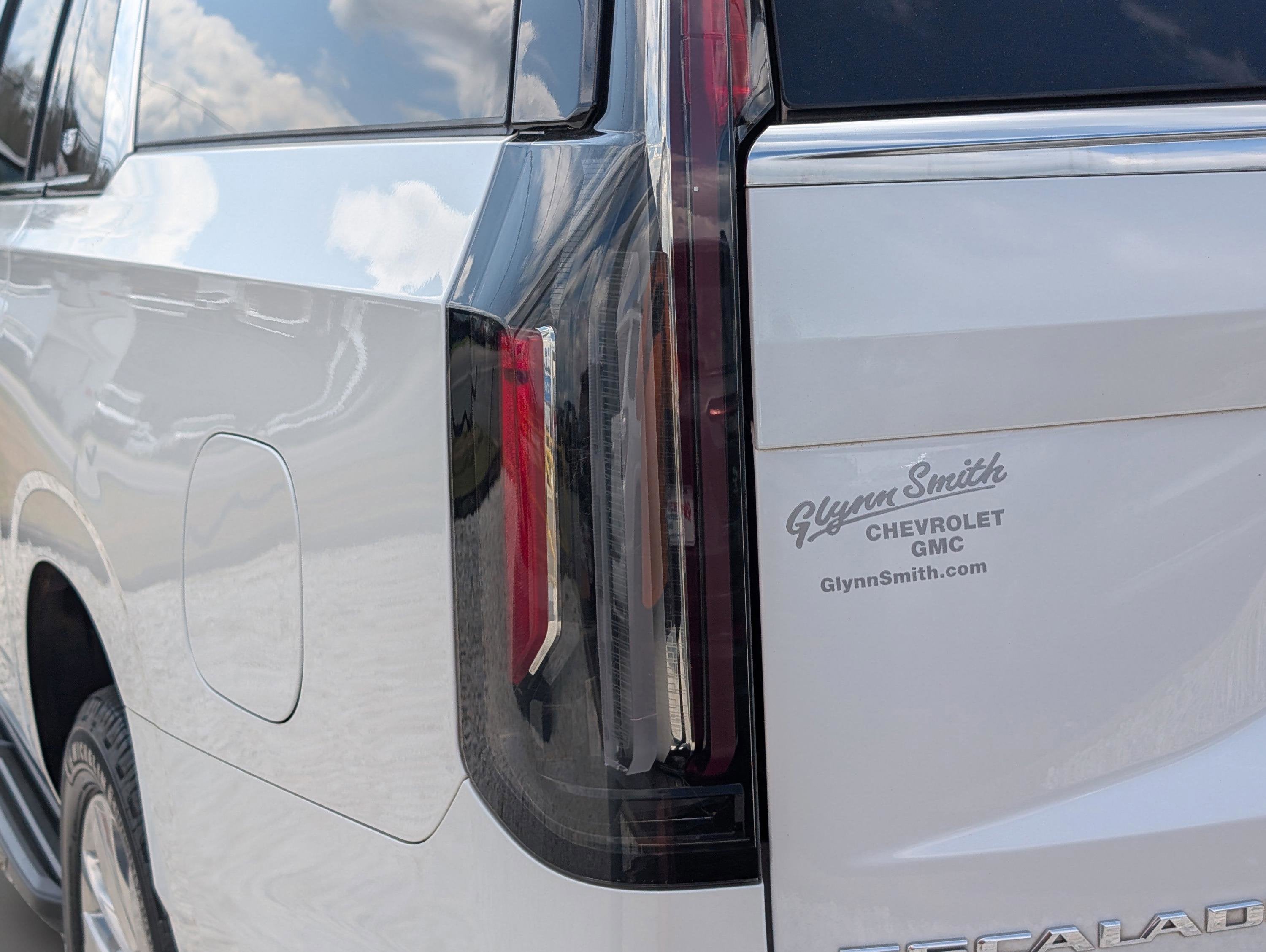 2023 Cadillac Escalade ESV Premium Luxury