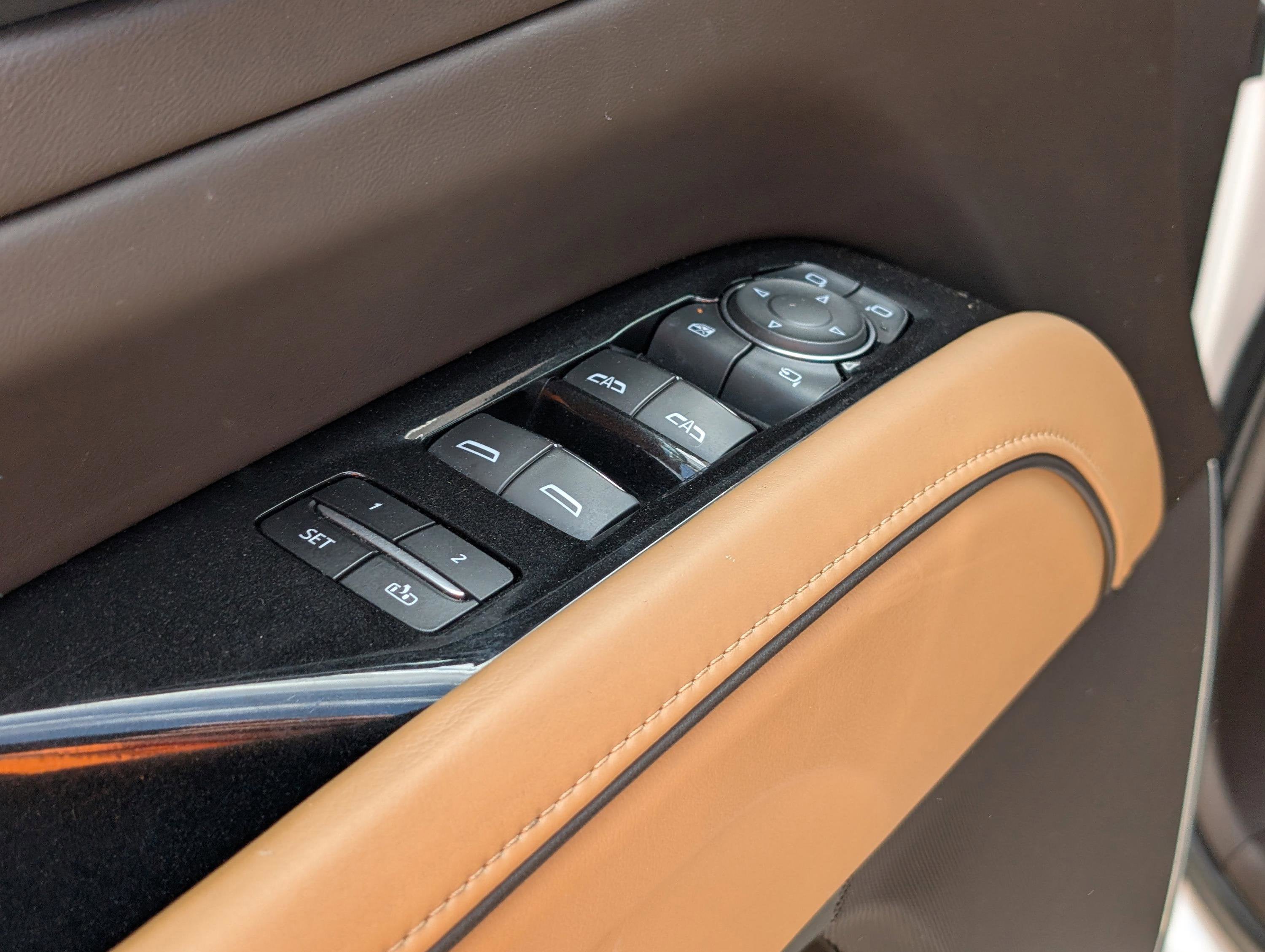 2023 Cadillac Escalade ESV Premium Luxury