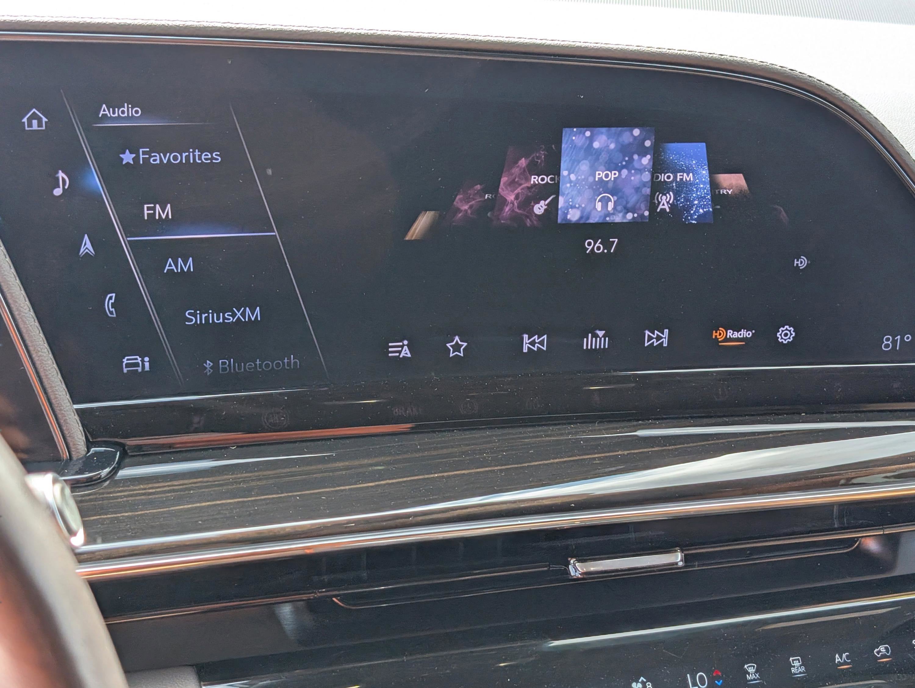 2023 Cadillac Escalade ESV Premium Luxury