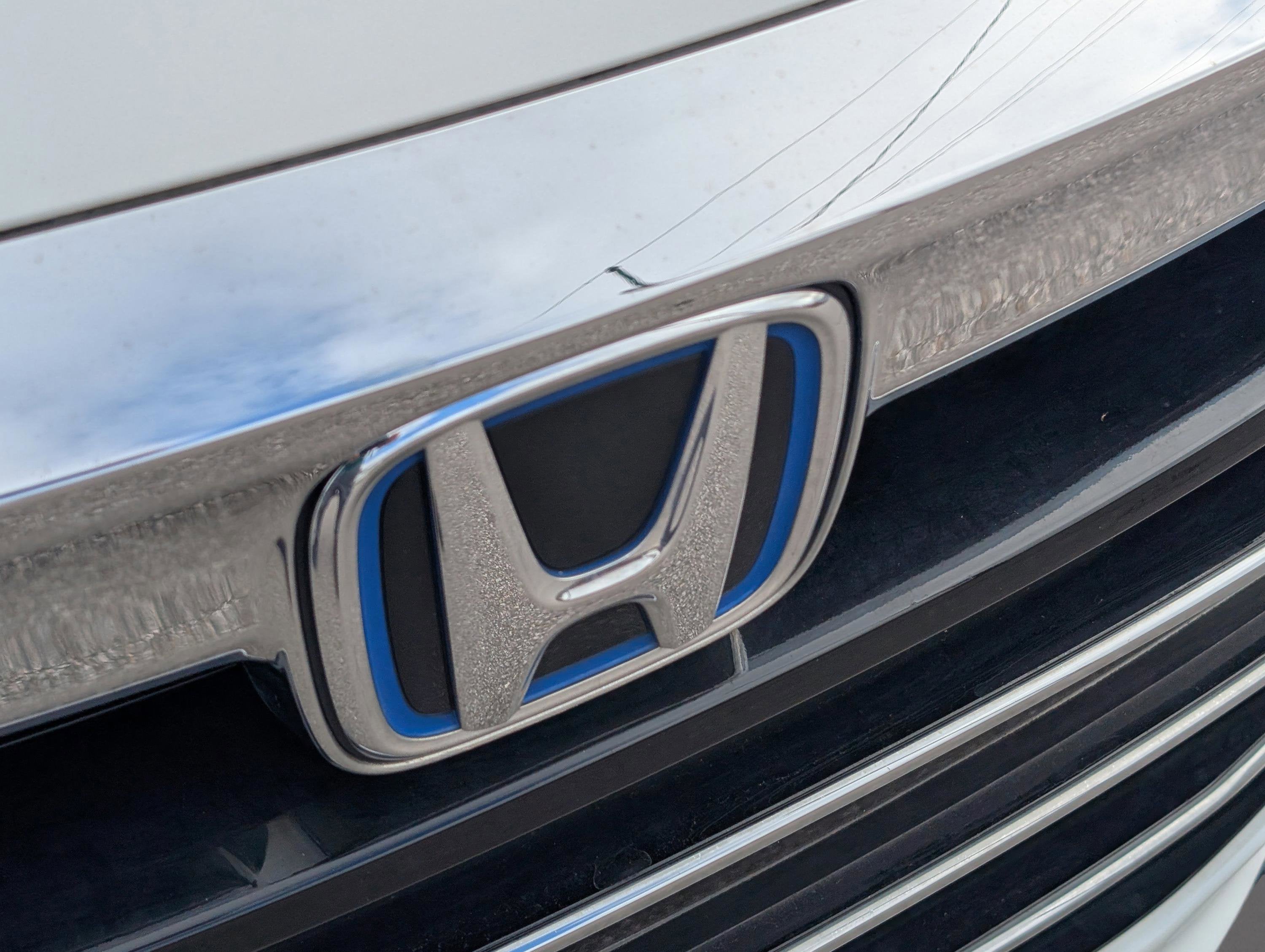 2022 Honda Accord Hybrid Touring