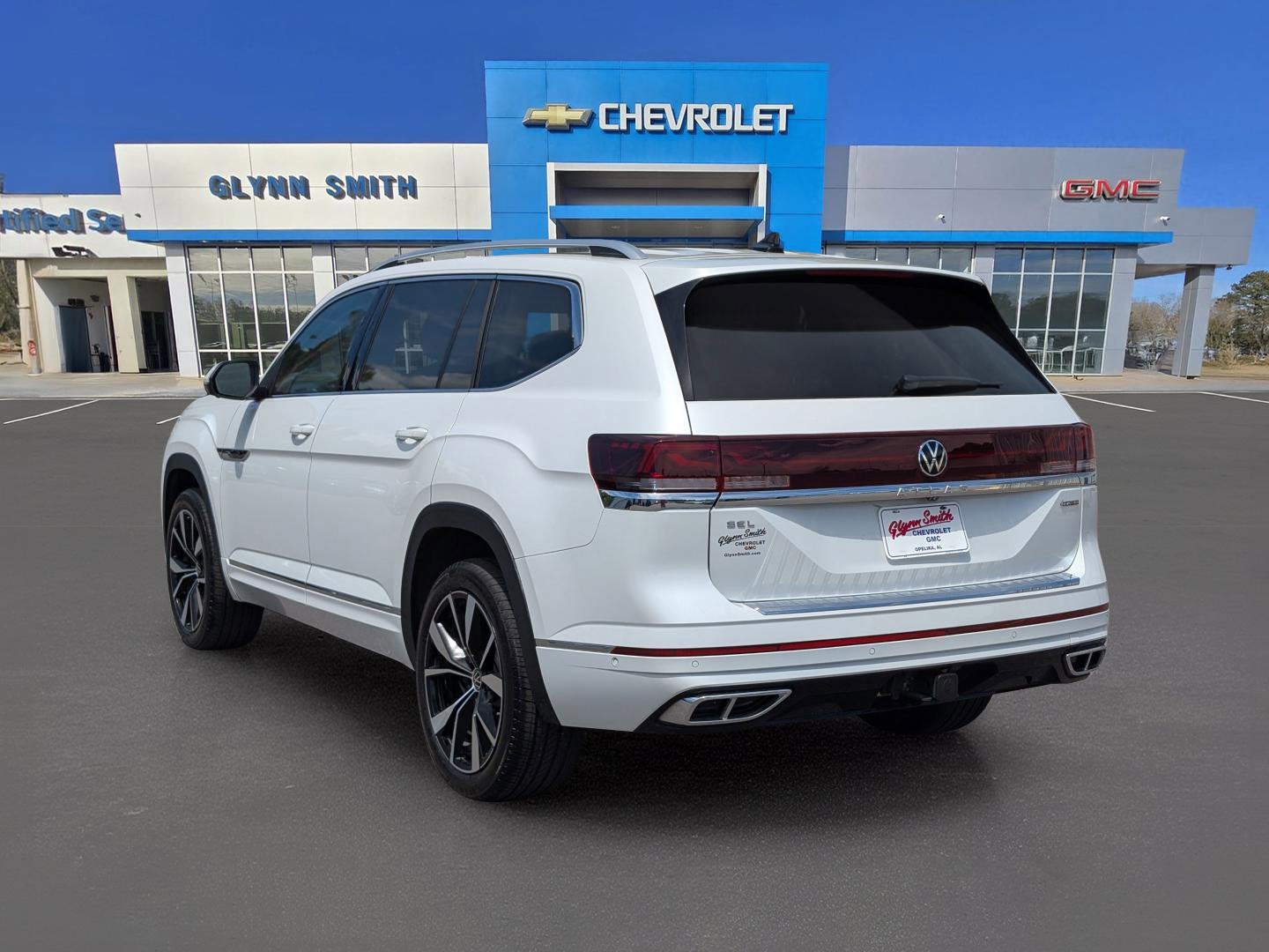 2024 Volkswagen Atlas 2.0T SEL Premium R-Line