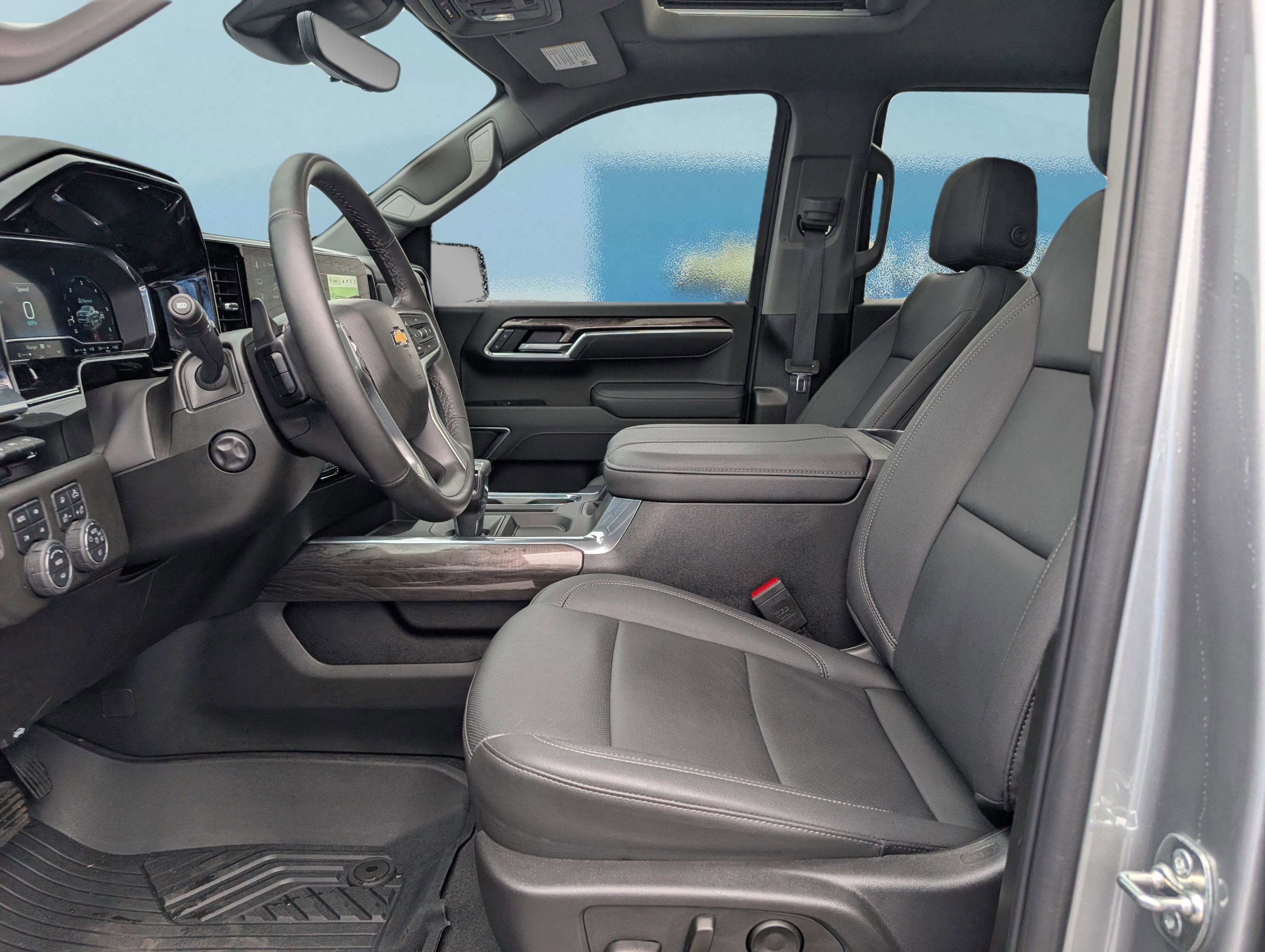 2025 Chevrolet Silverado 1500 LTZ