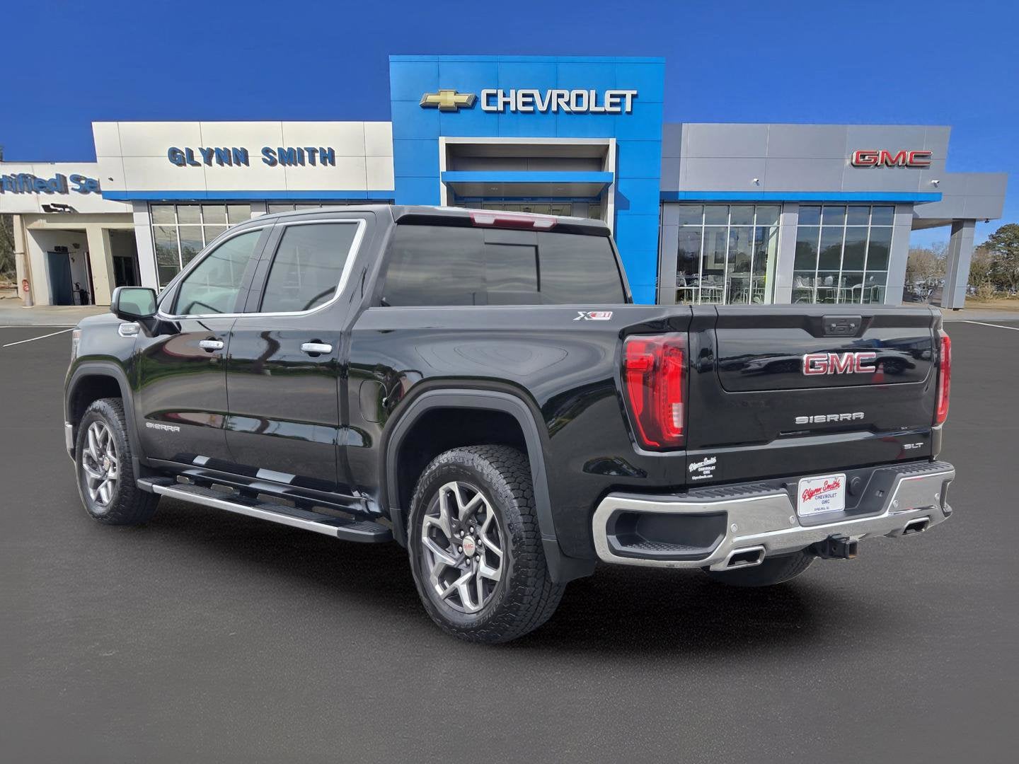 2024 GMC Sierra 1500 SLT