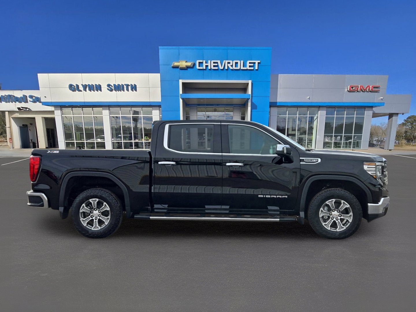 2025 GMC Sierra 1500 SLT