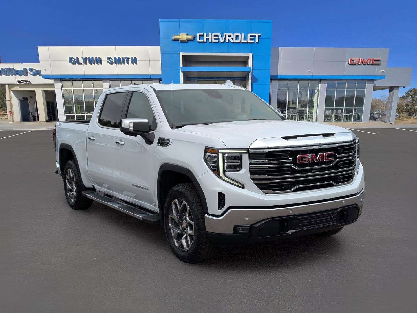 2026 GMC Sierra 1500 SLT