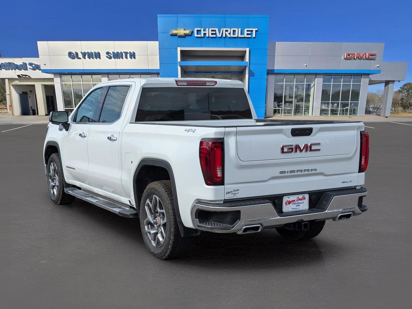 2025 GMC Sierra 1500 SLT