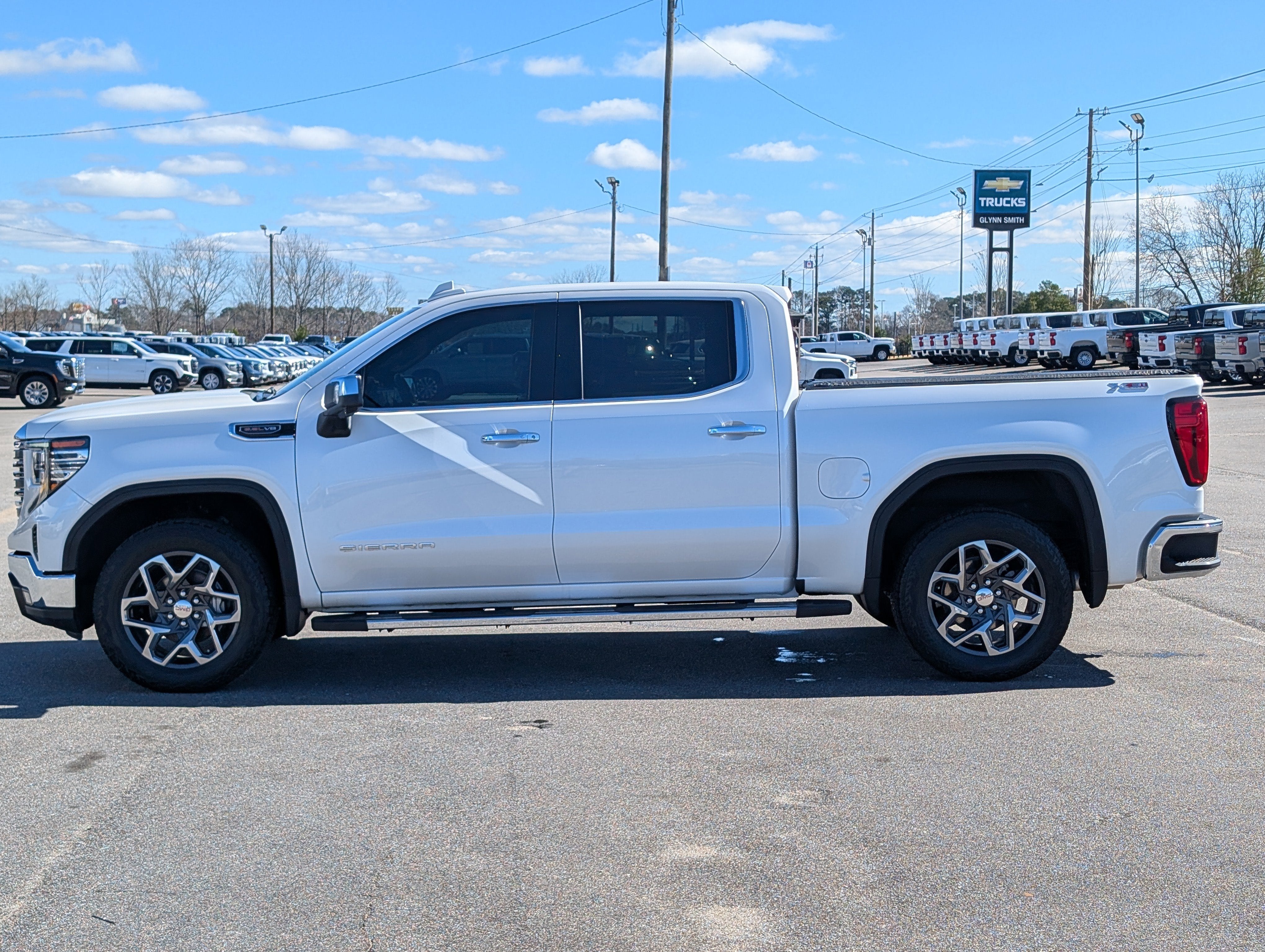 2023 GMC Sierra 1500 SLT