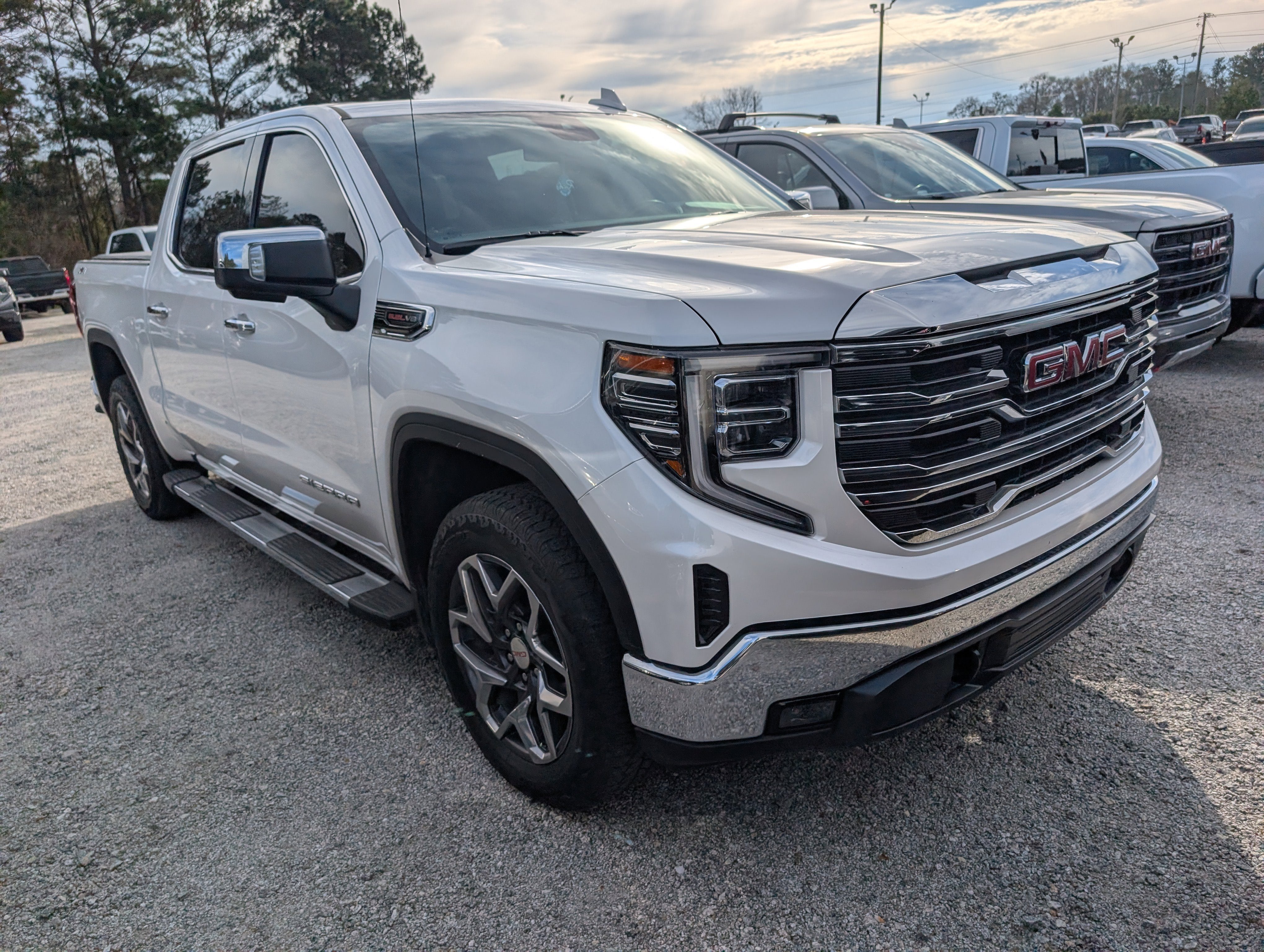 2023 GMC Sierra 1500 SLT