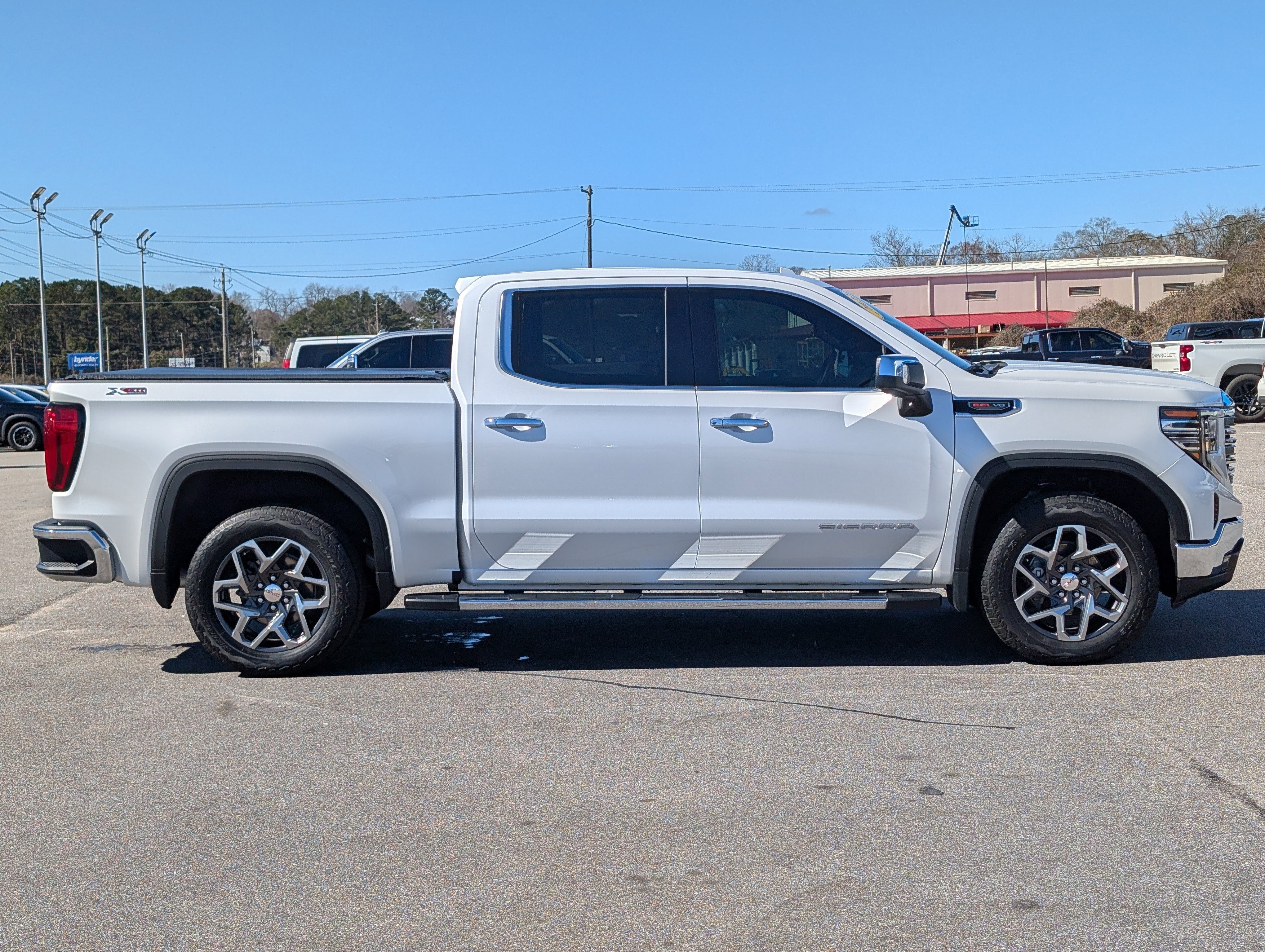 2023 GMC Sierra 1500 SLT