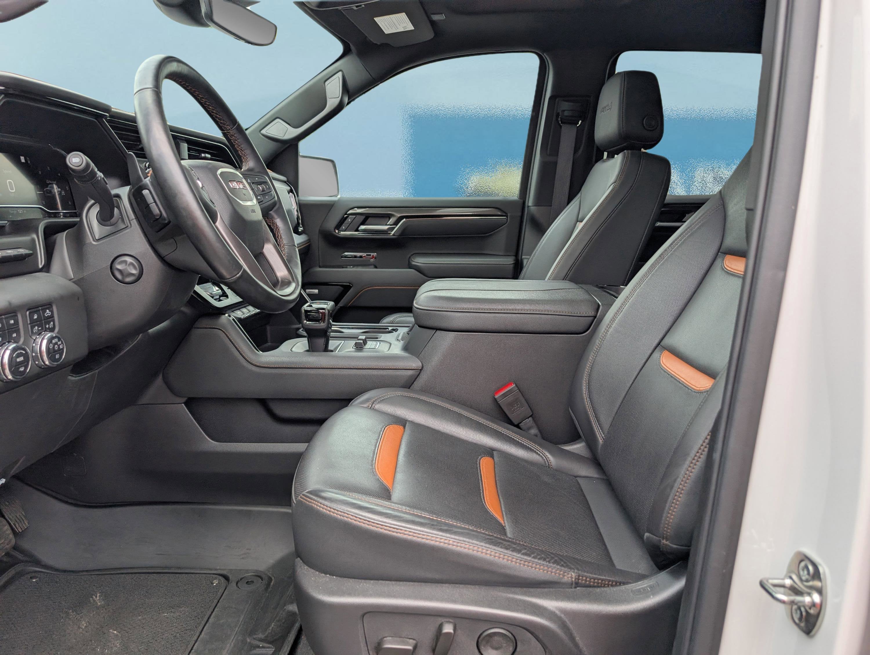 2025 GMC Sierra 1500 AT4