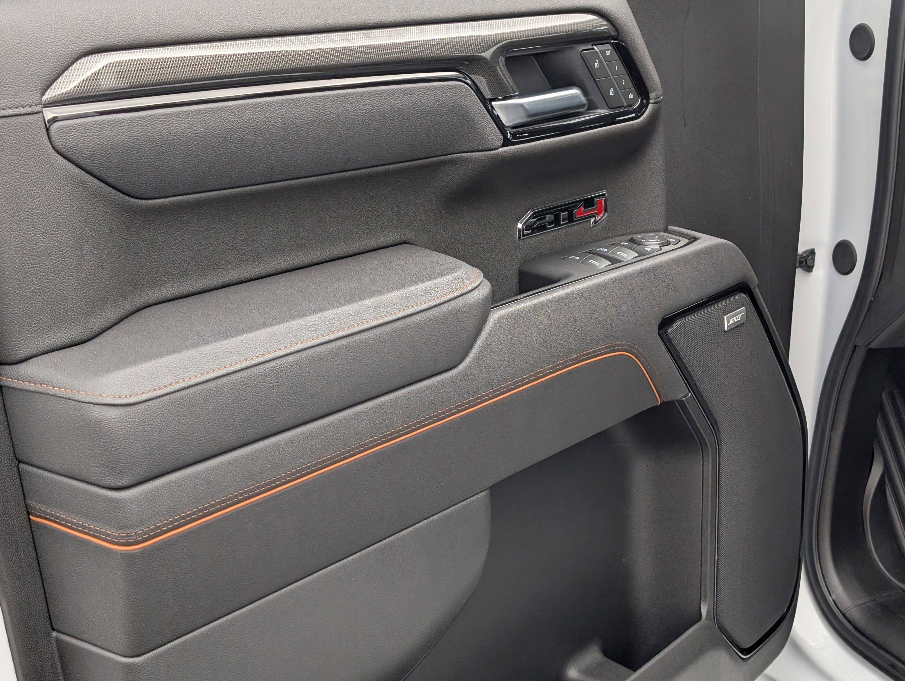 2025 GMC Sierra 1500 AT4