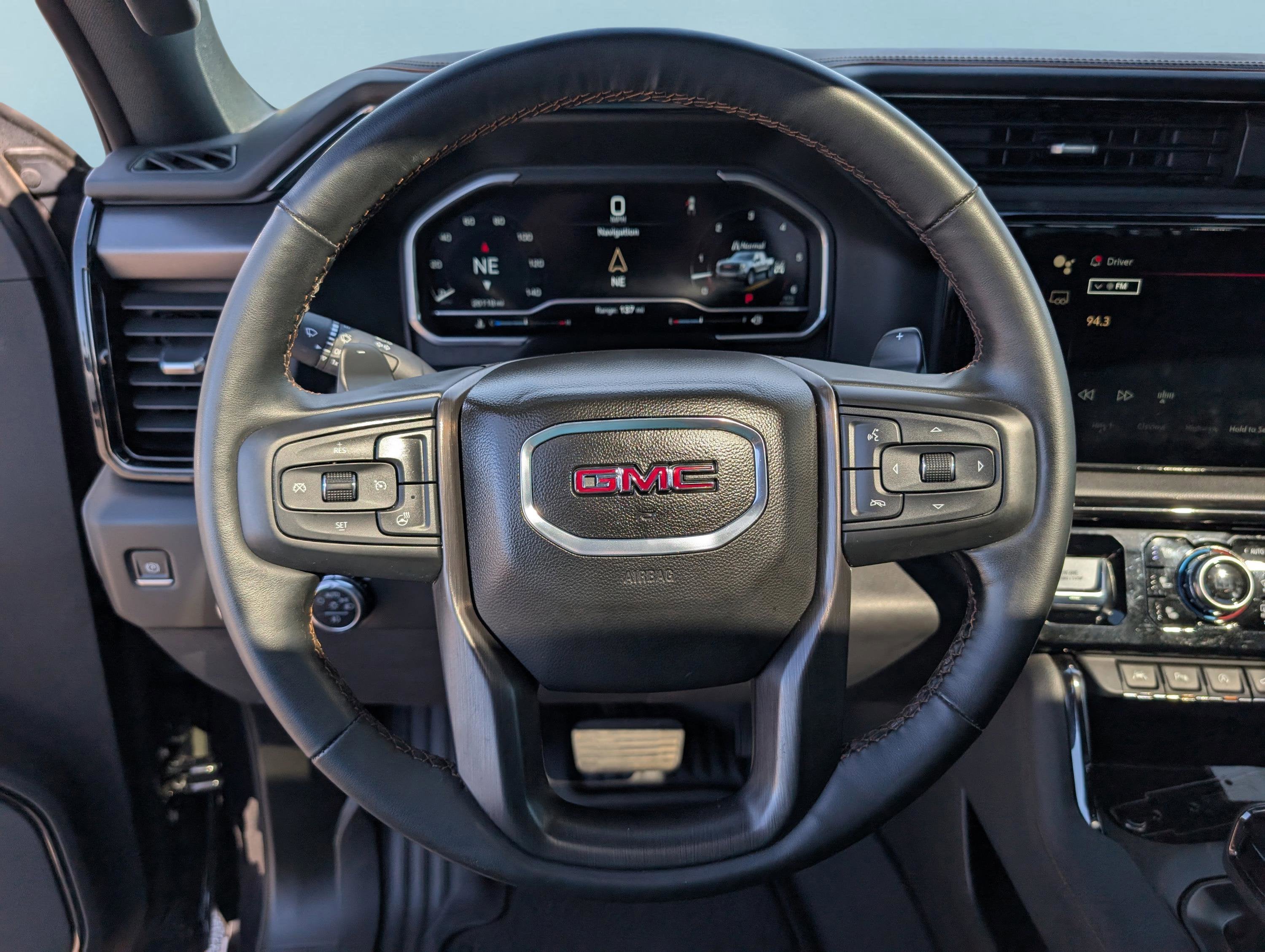 2023 GMC Sierra 1500 AT4