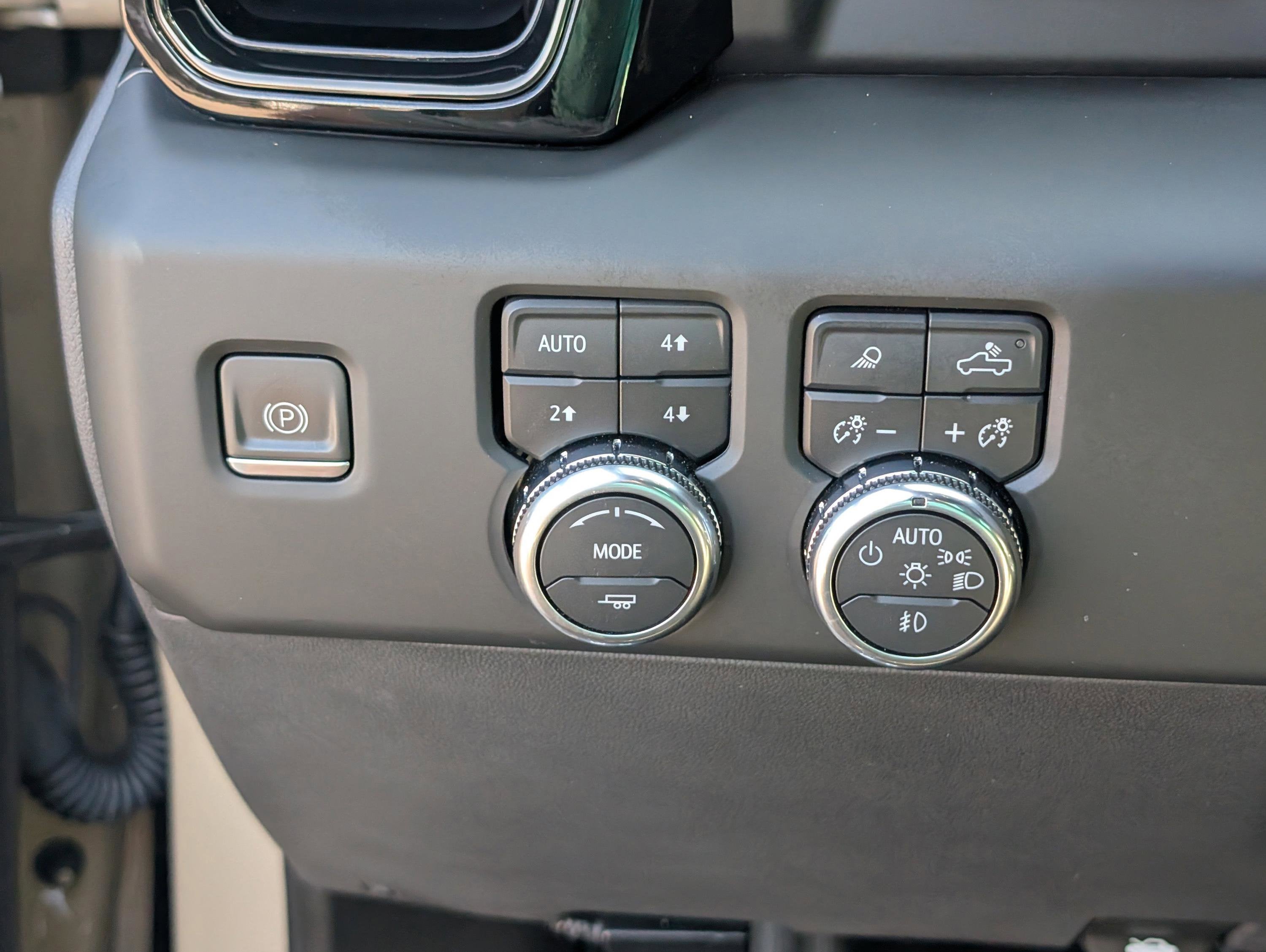 2023 GMC Sierra 1500 AT4X