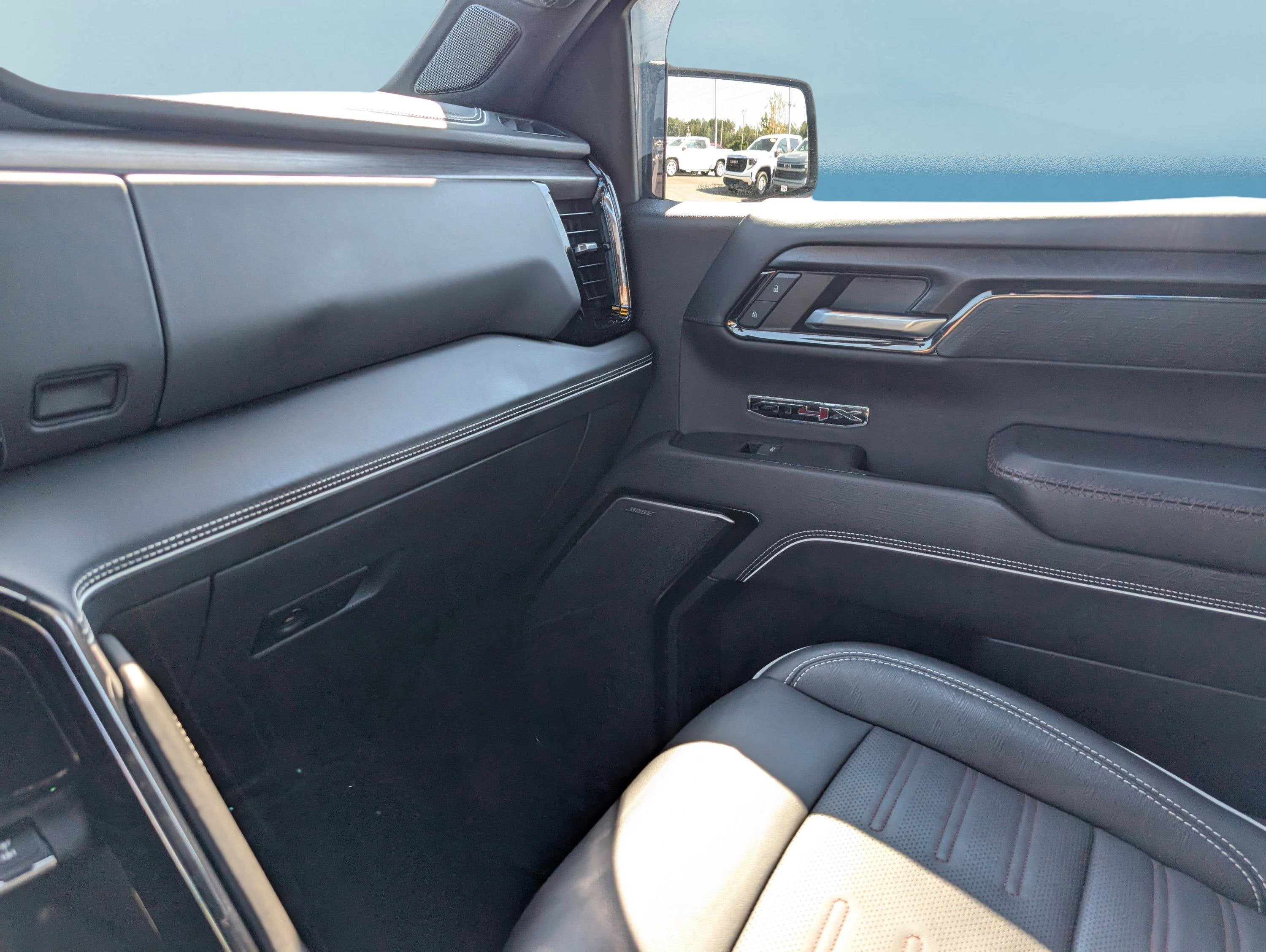 2023 GMC Sierra 1500 AT4X