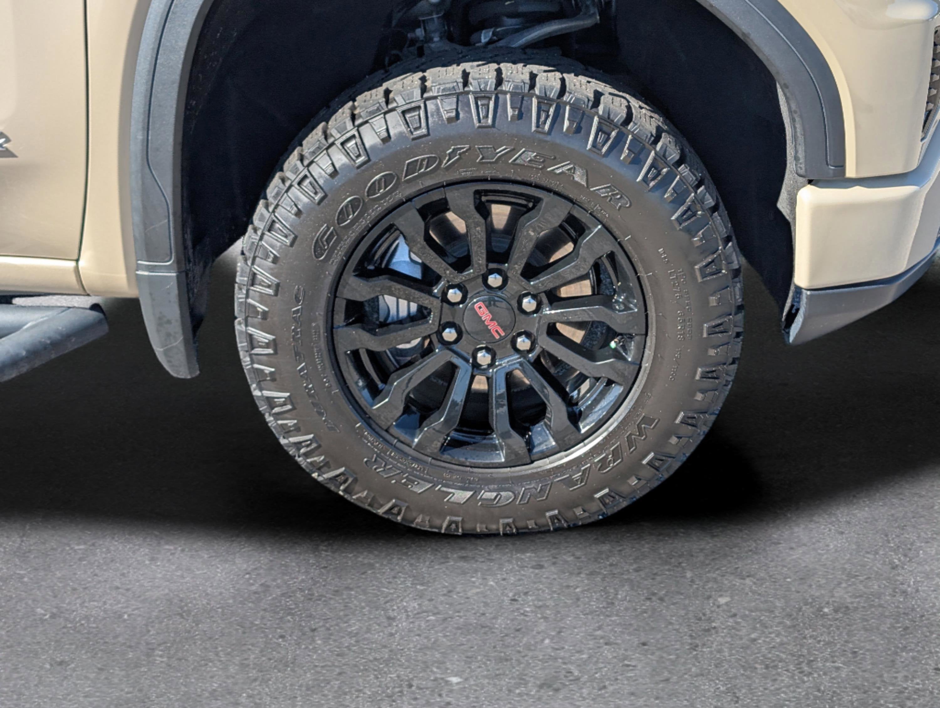 2023 GMC Sierra 1500 AT4X