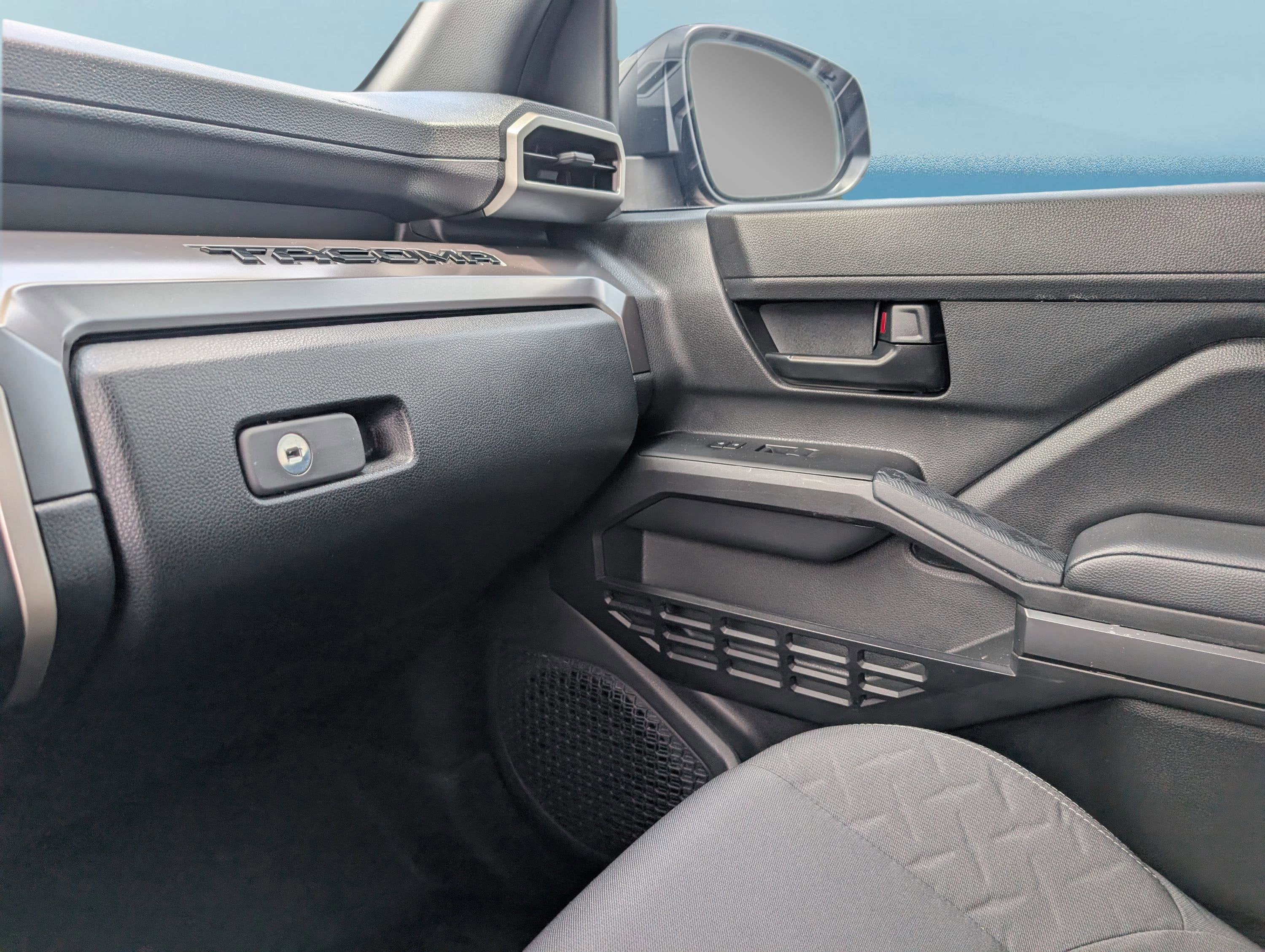 2025 Toyota Tacoma 2WD SR5