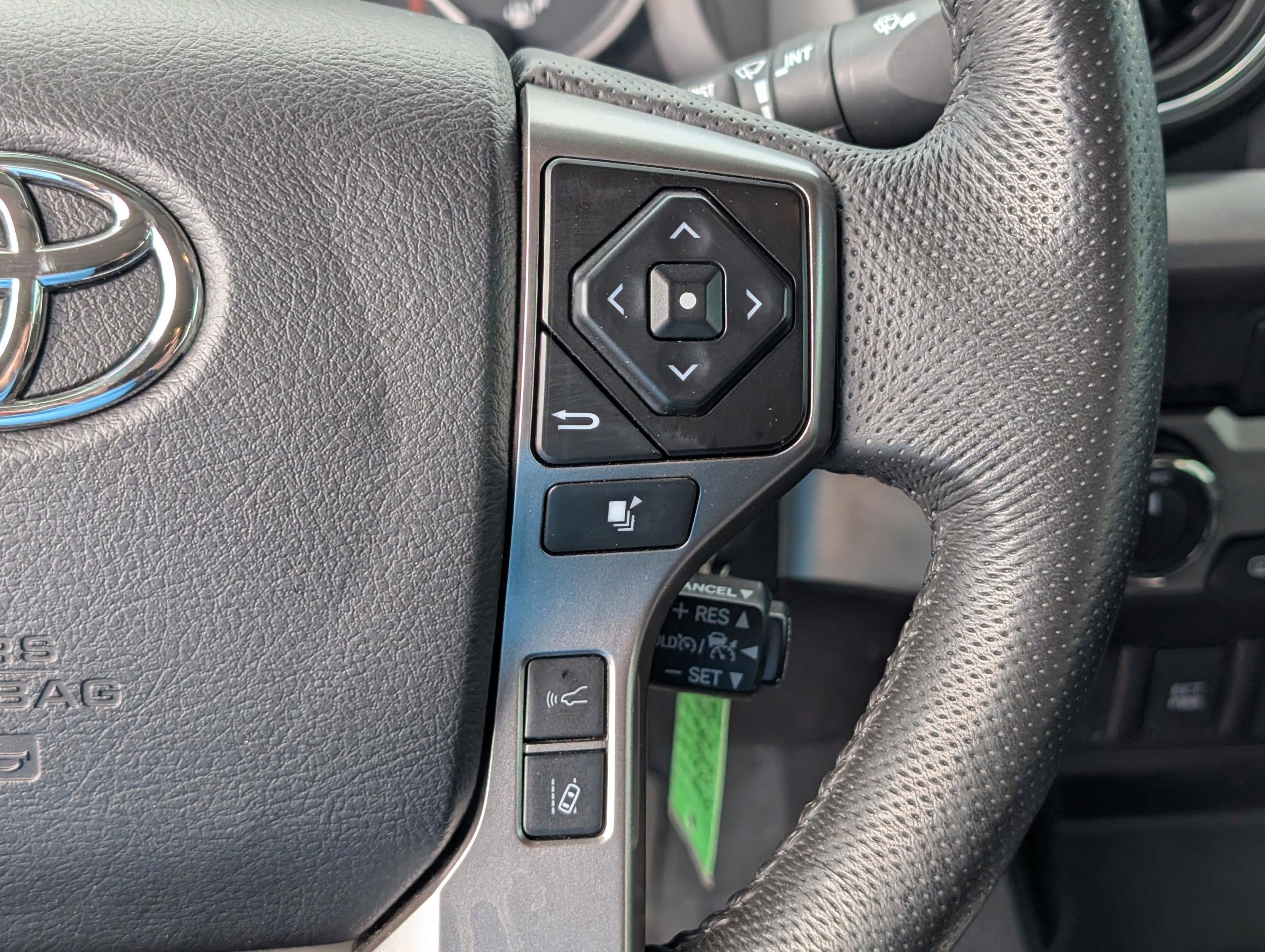 2022 Toyota Tacoma 4WD SR5