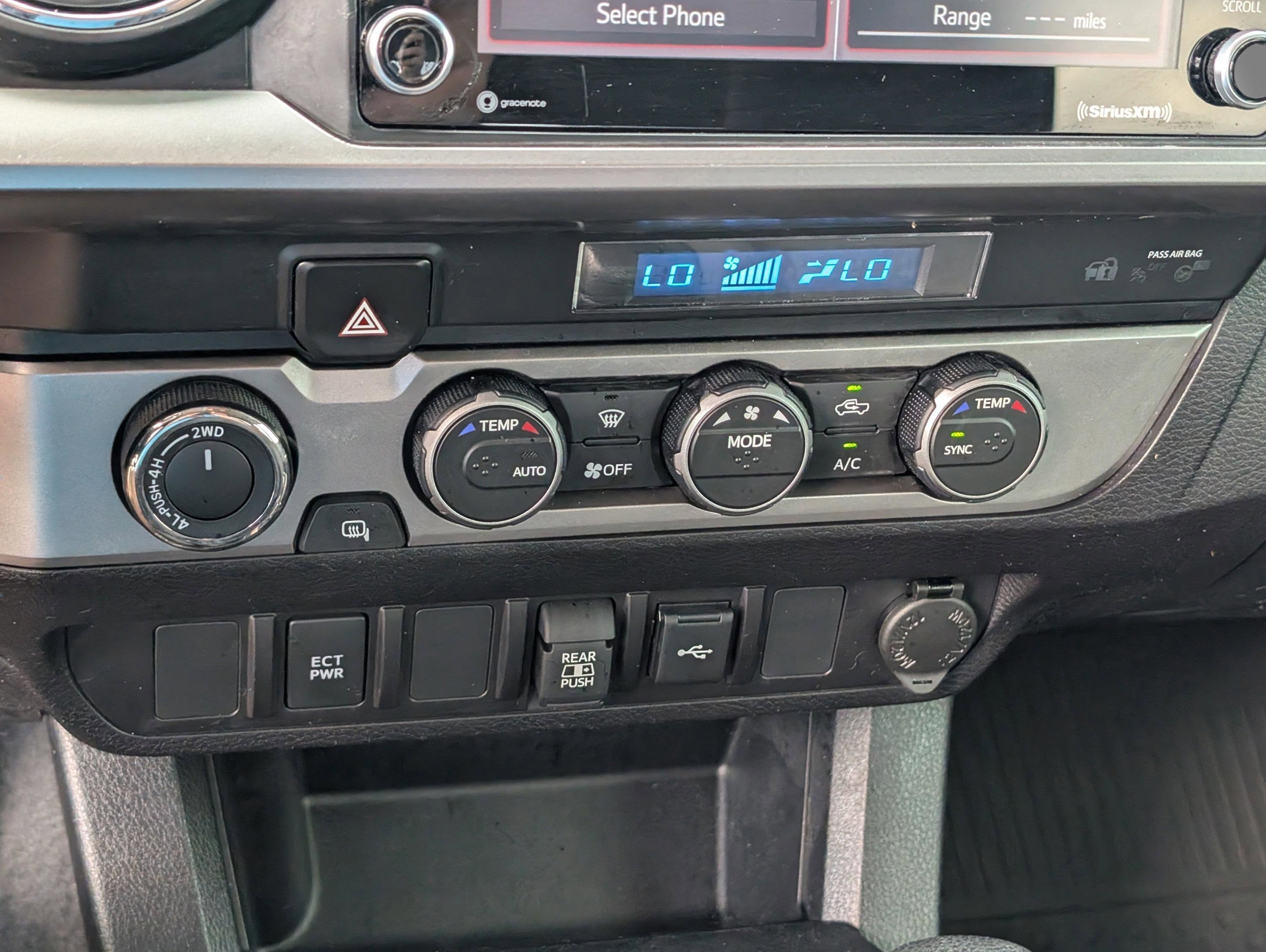 2022 Toyota Tacoma 4WD SR5