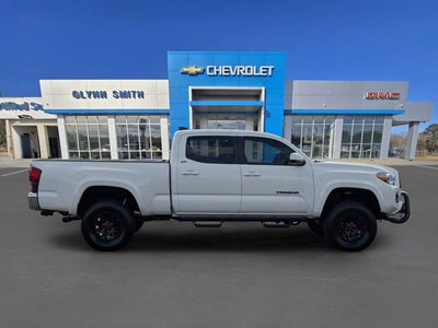 2022 Toyota Tacoma 4WD SR5