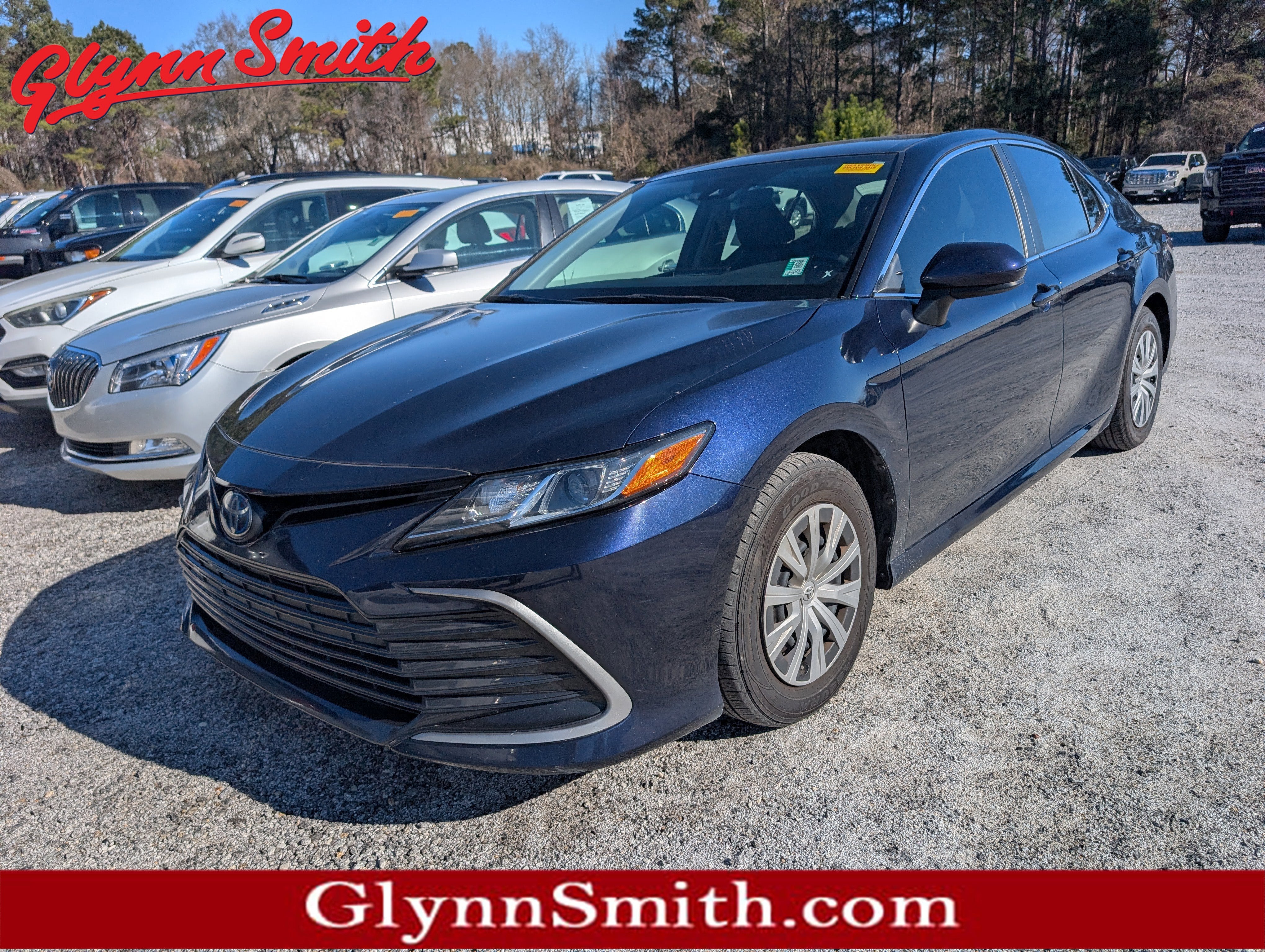 2022 Toyota Camry Hybrid LE