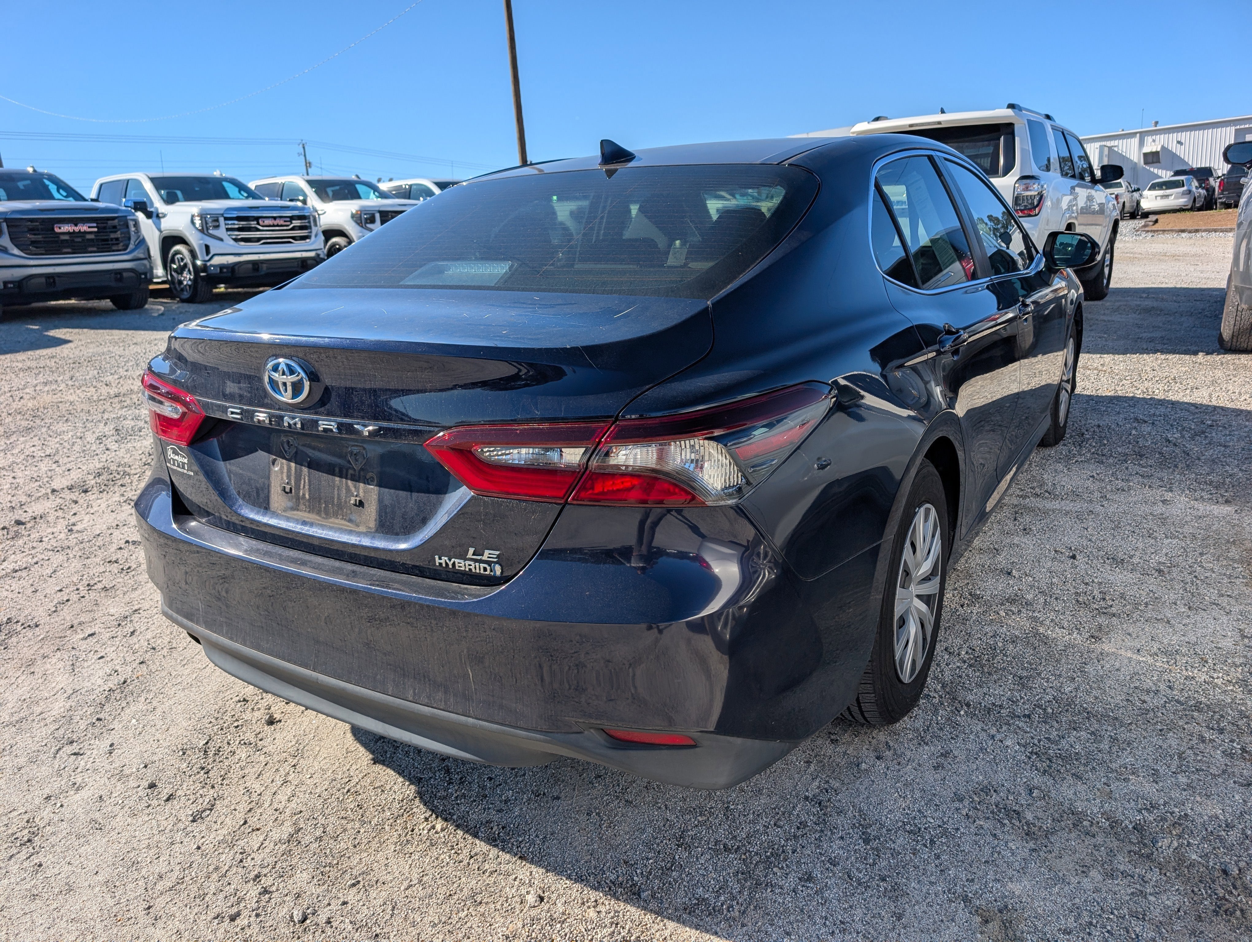 2022 Toyota Camry Hybrid LE