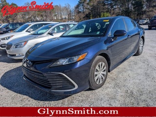 2022 Toyota Camry Hybrid LE
