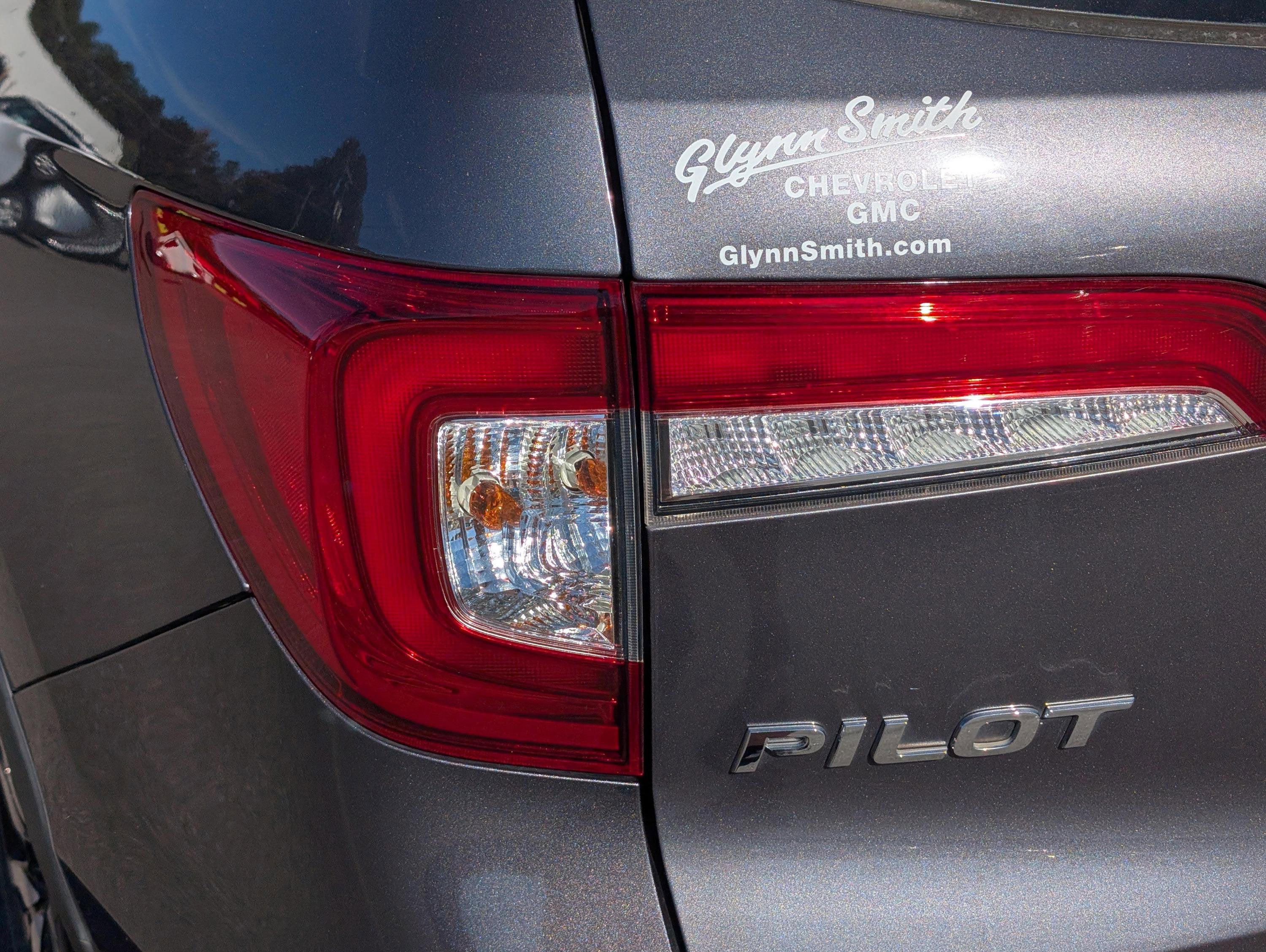2021 Honda Pilot Touring 8-Passenger